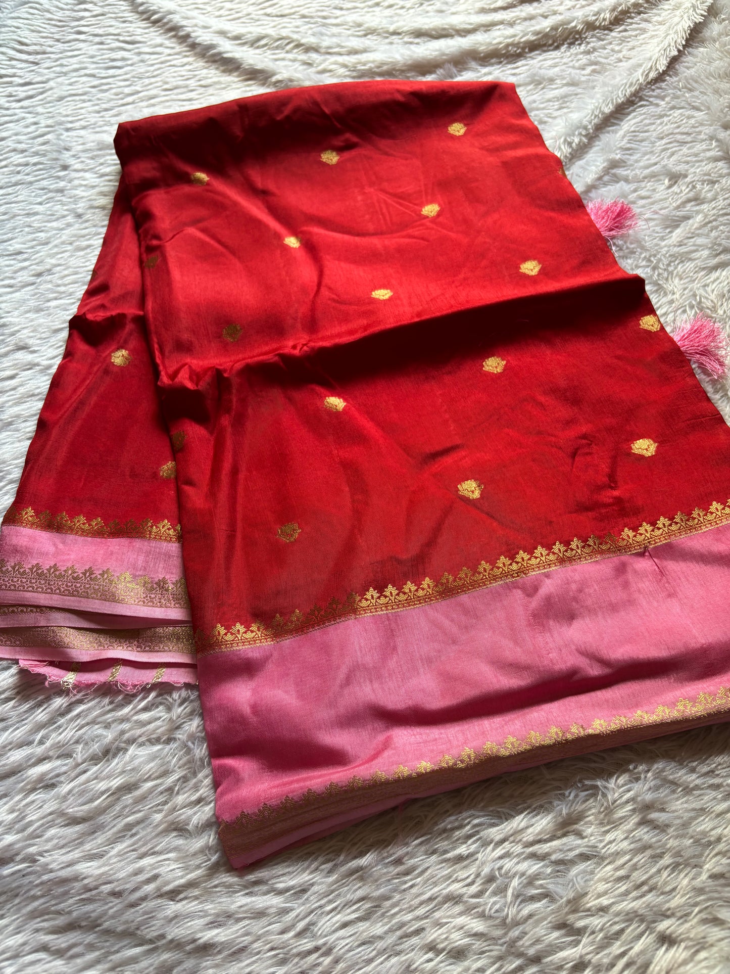 SS104 (2D) : Red-baby pink