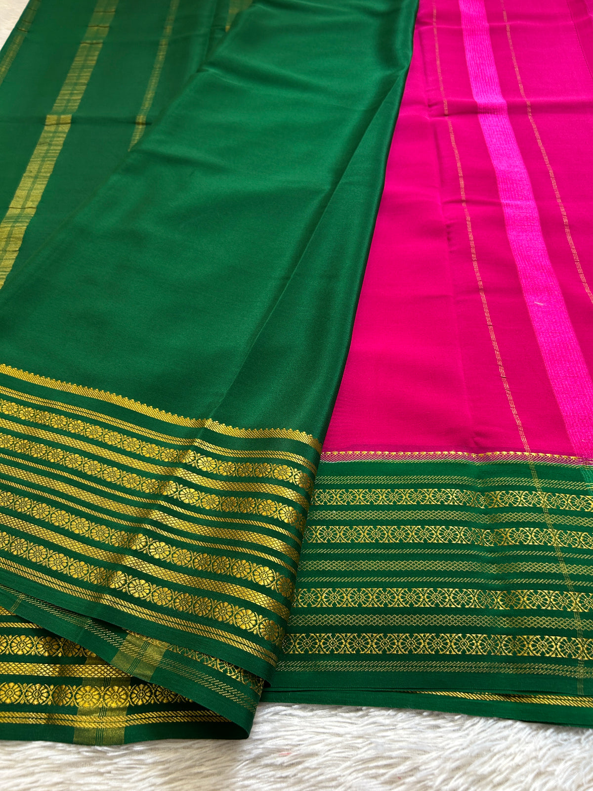 Parimala (2D) : Rani pink-bottle green