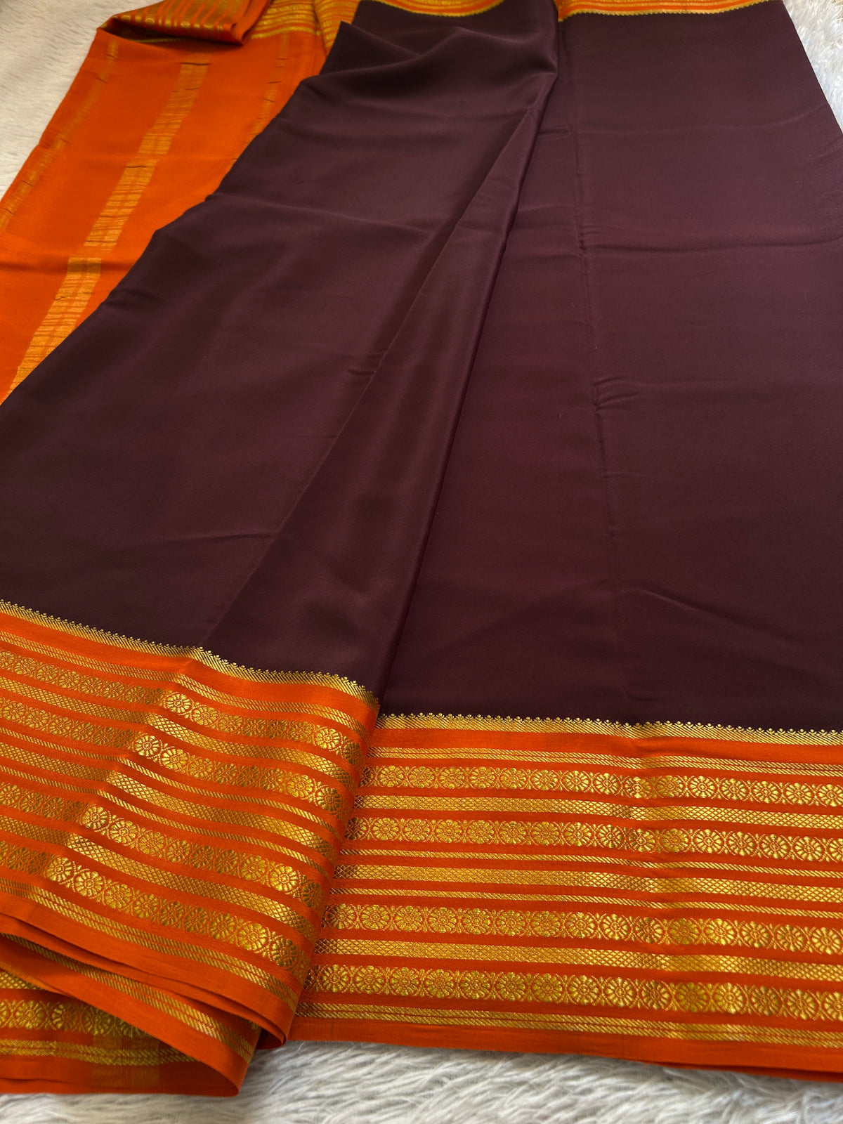 Parimala (2D) : Chocolate brown-orange