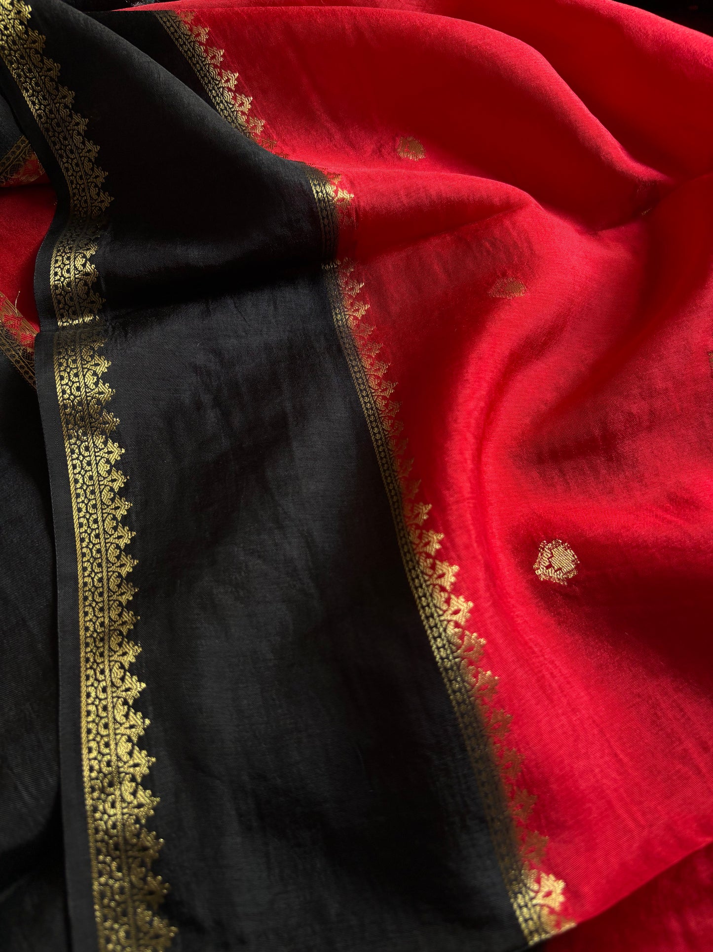 SS104 (2D) : Red-black