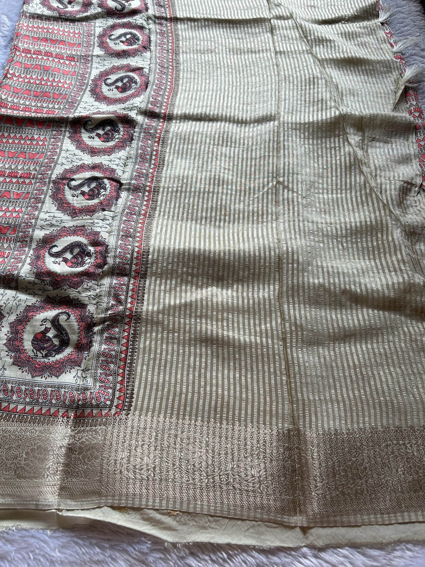 Soft Modal : Off white-peach-brown