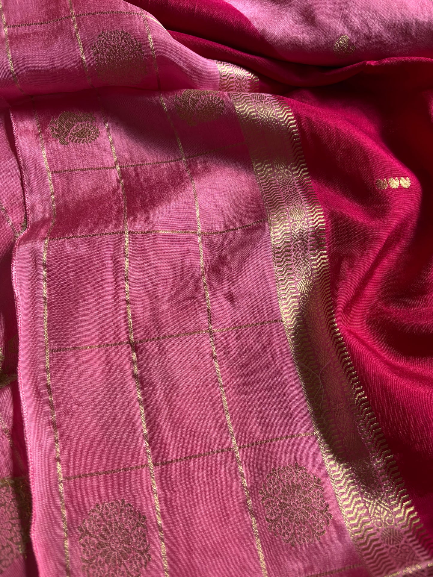 SS128 (2D) : Rani pink-bright pink