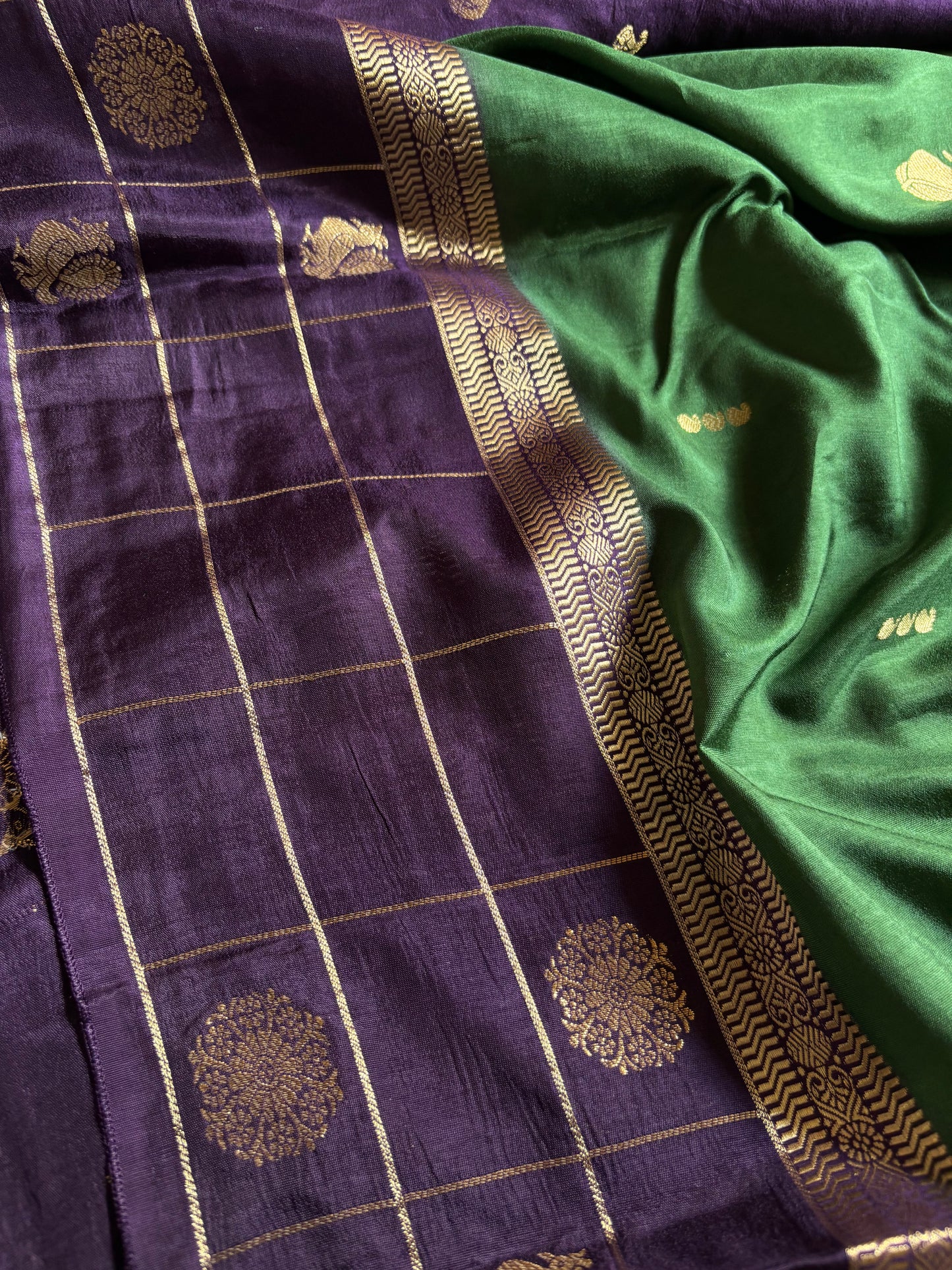SS128 (2D) : Bottle green-purple
