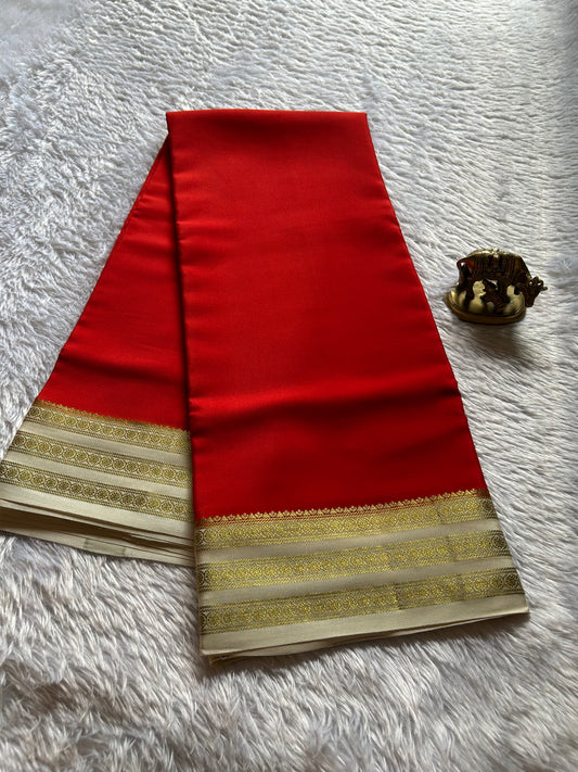 Shalini (2D) : Red-off white