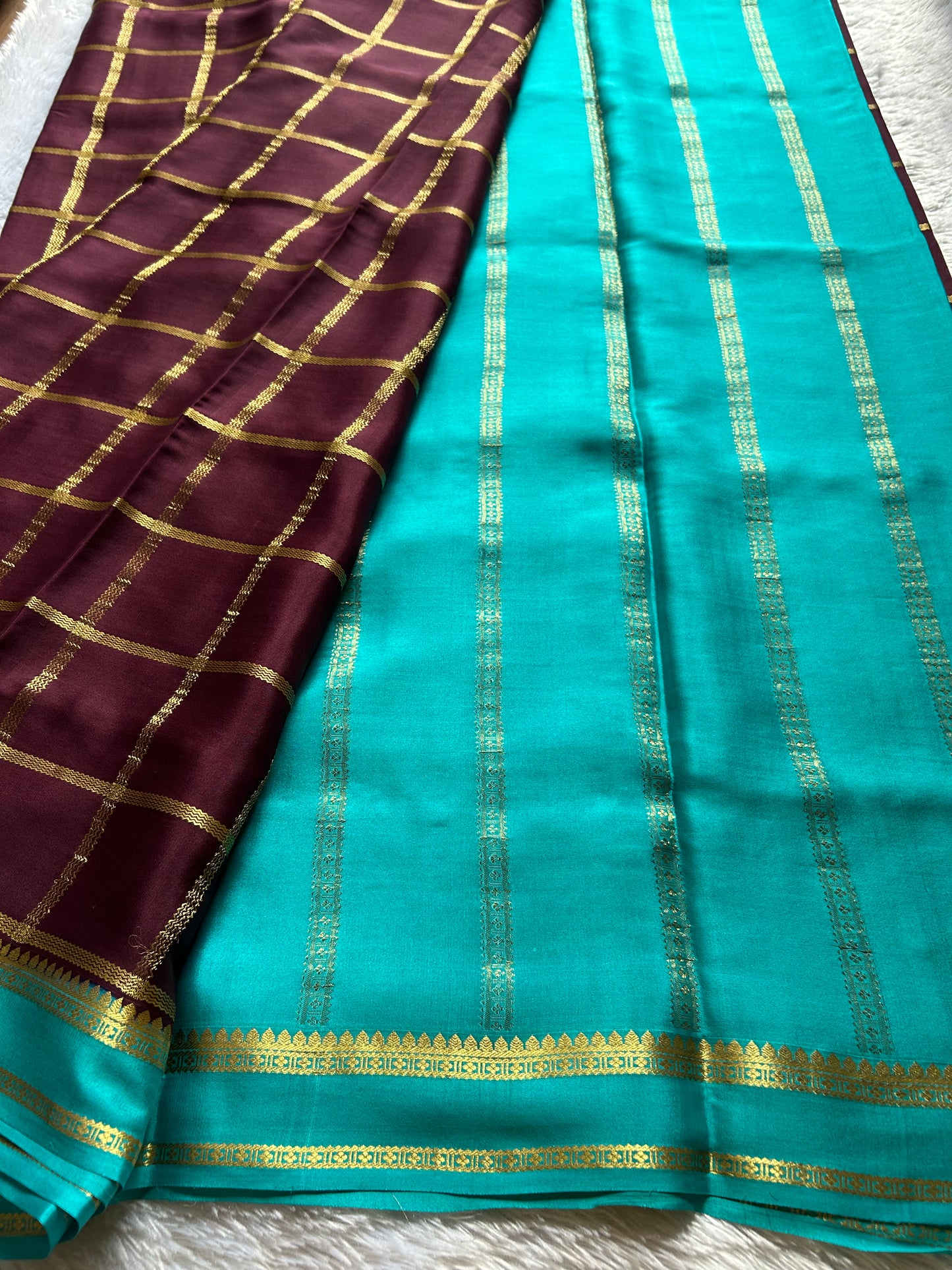 Vimala (2D) : Chocolate brown-ananda blue