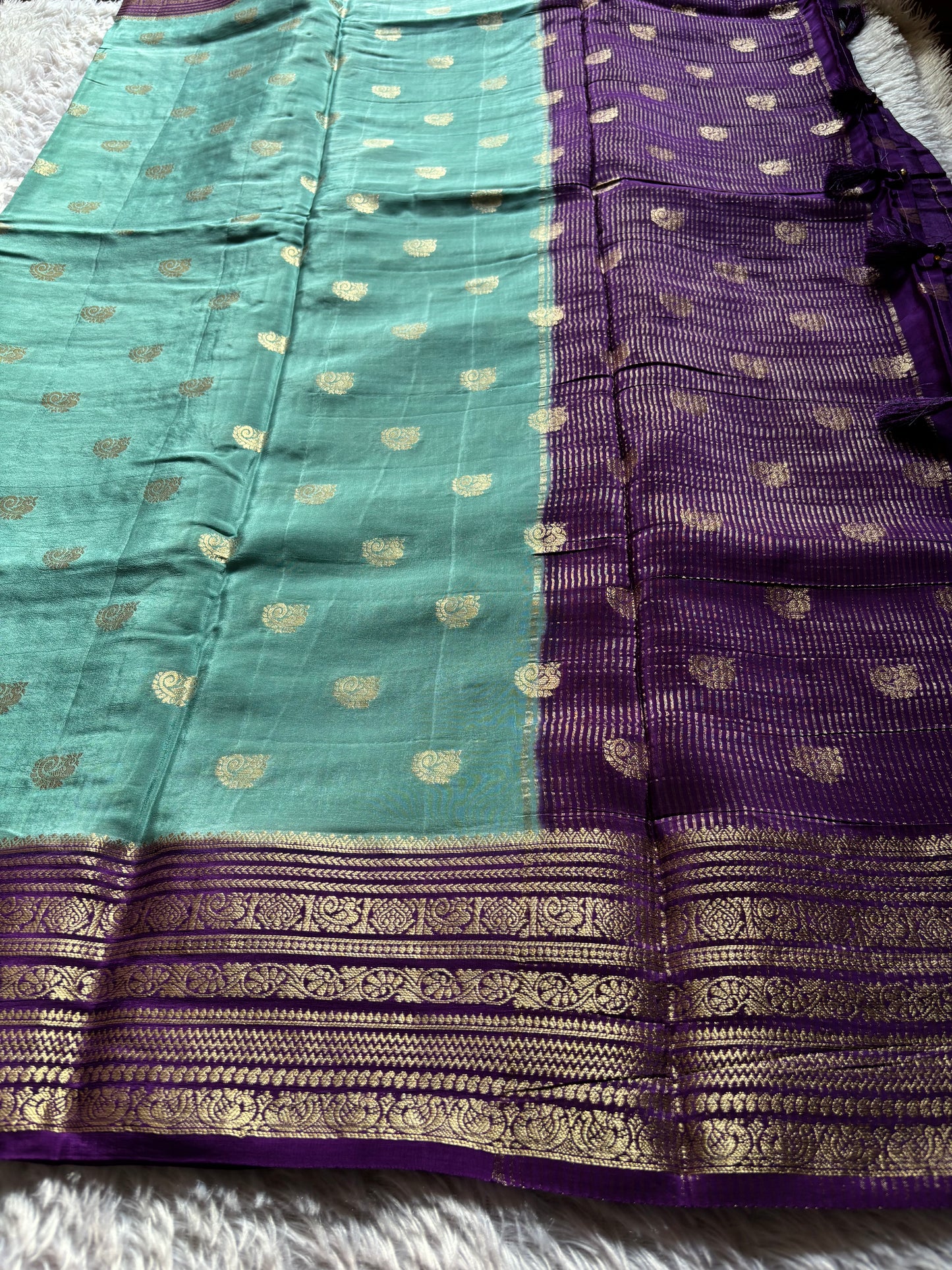SS126 (2D) : Sea green-purple