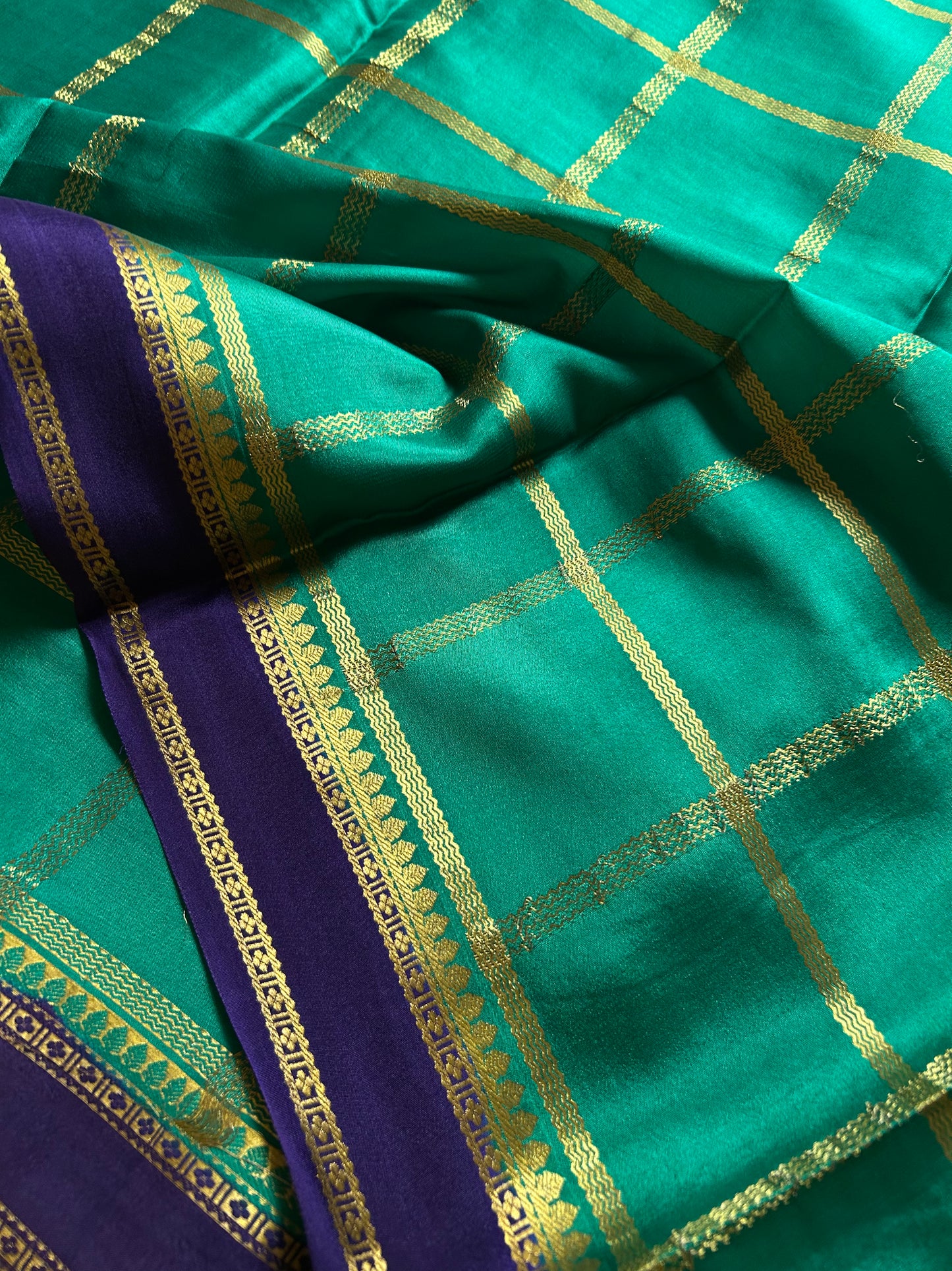 Vimala (2D) : Rama green-dark blue