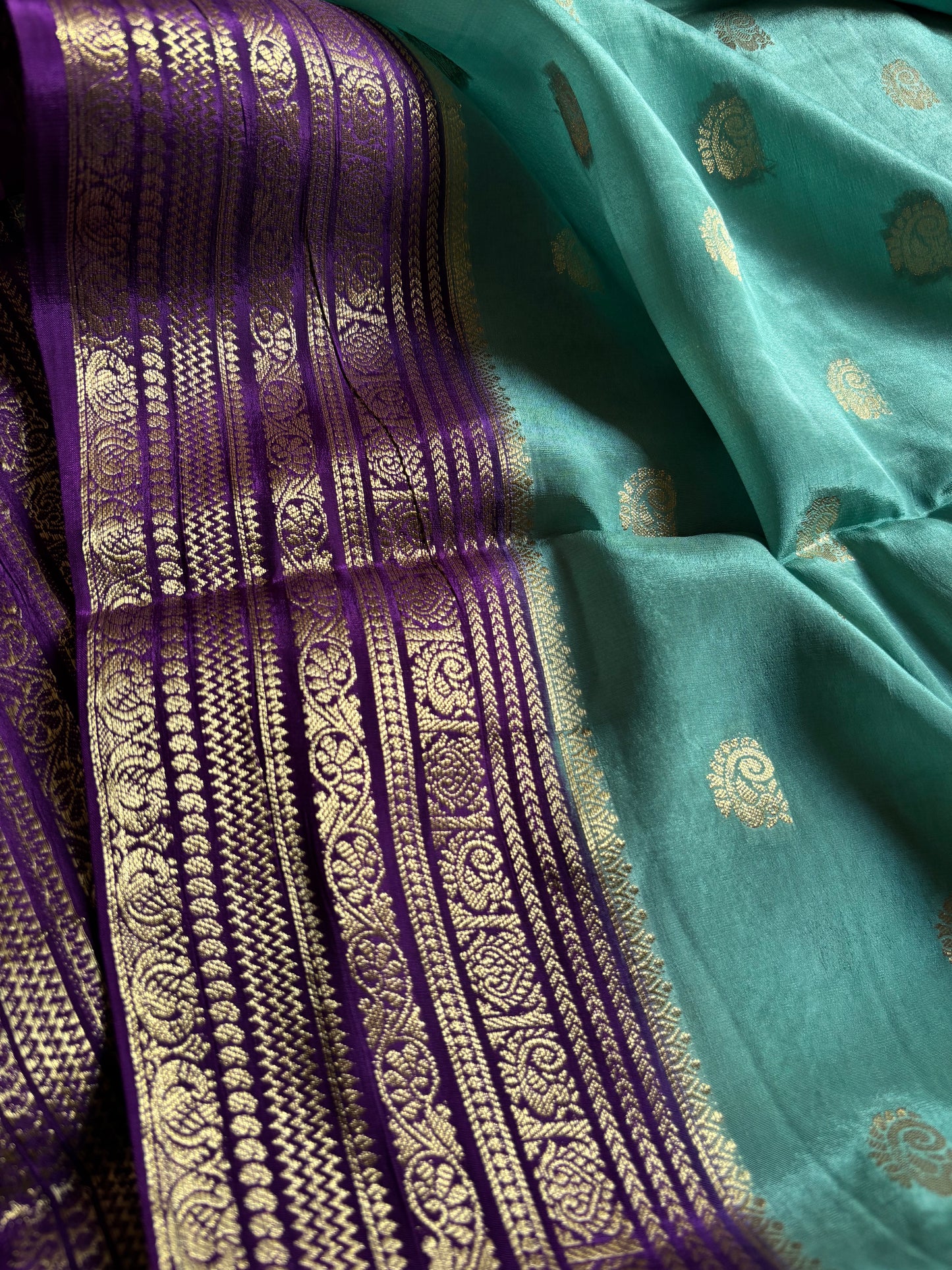 SS126 (2D) : Sea green-purple