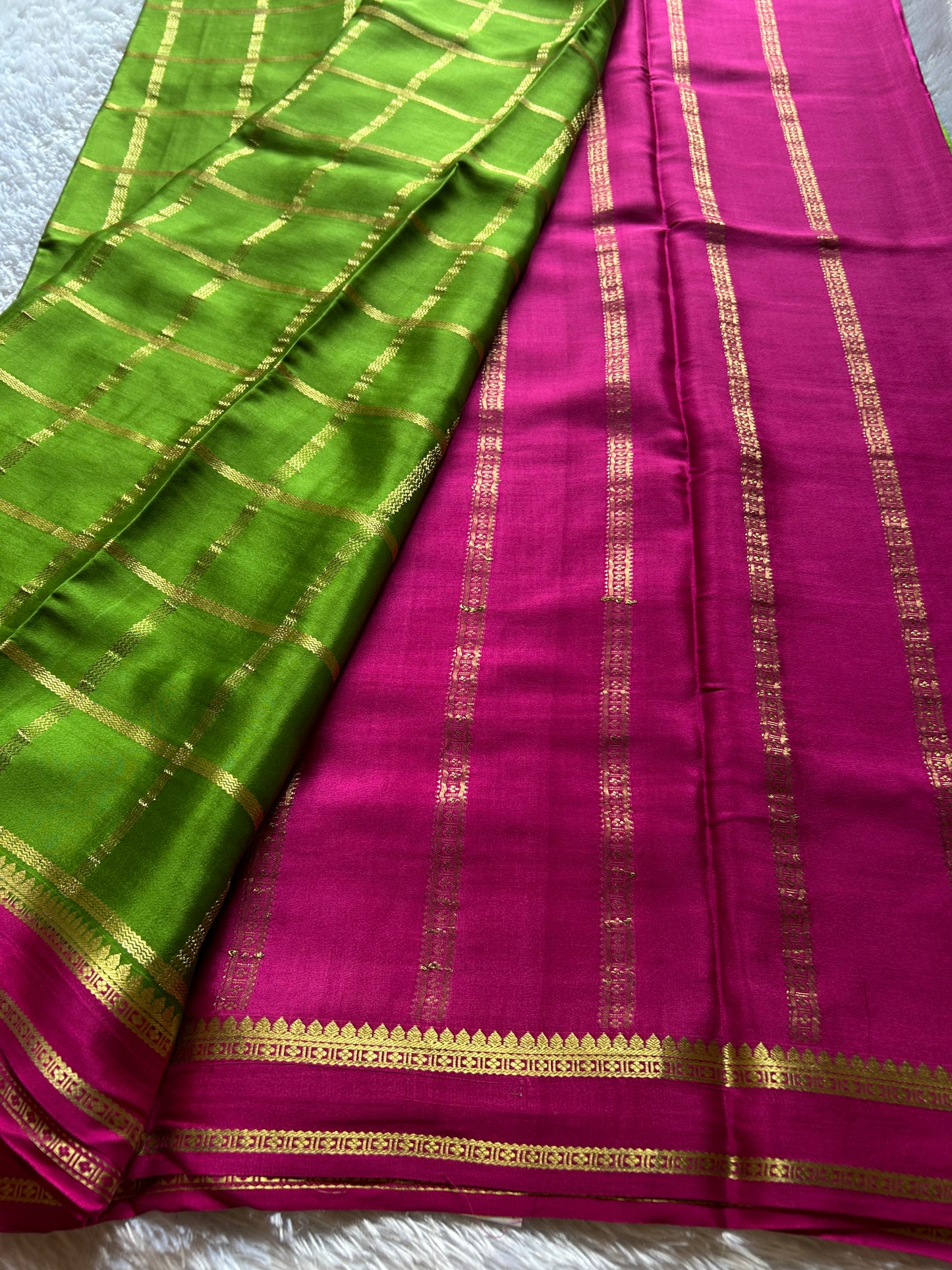 Vimala (2D) : Mehendi green-pink
