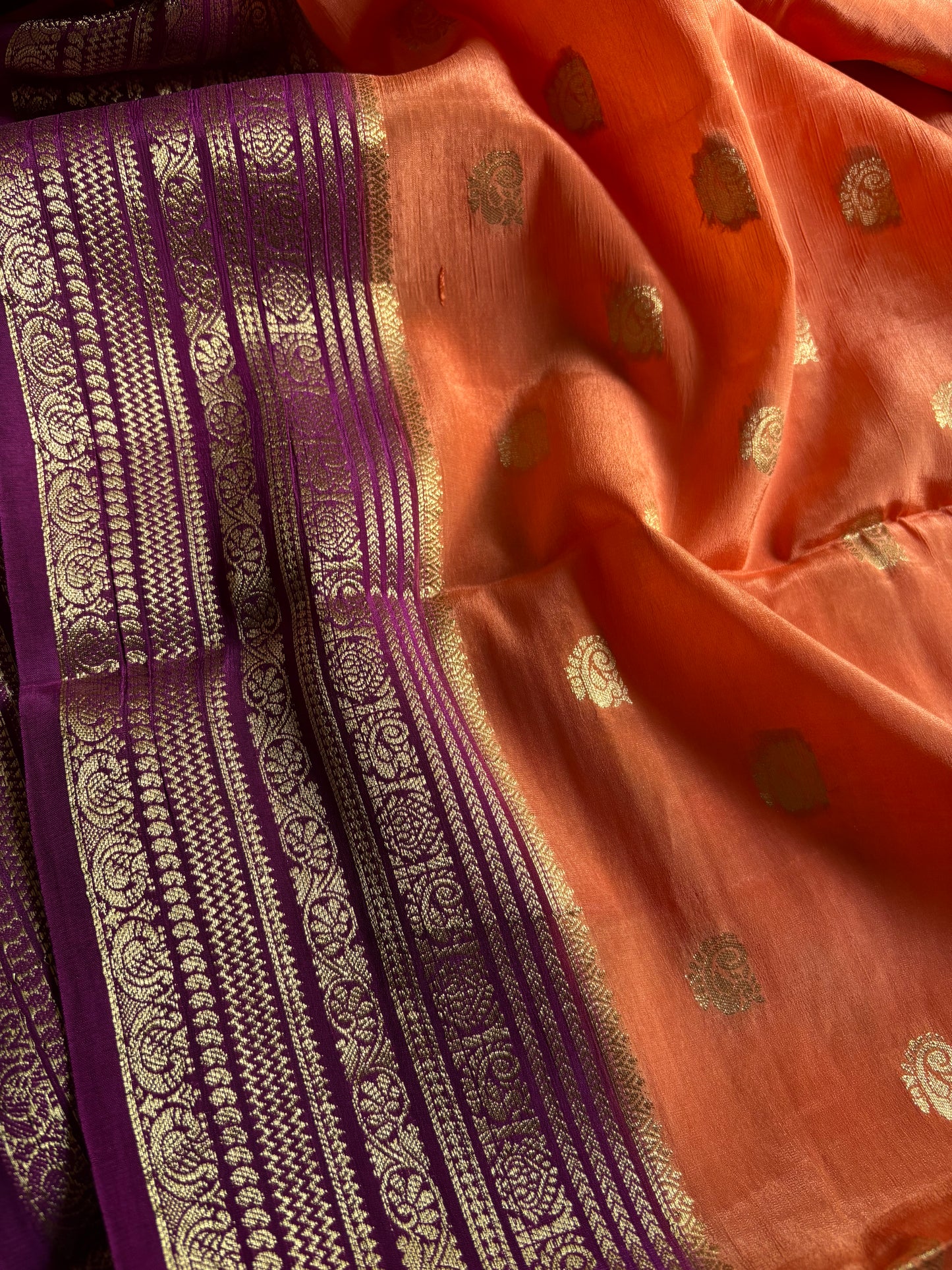 SS126 (2D) : Peach-dark magenta