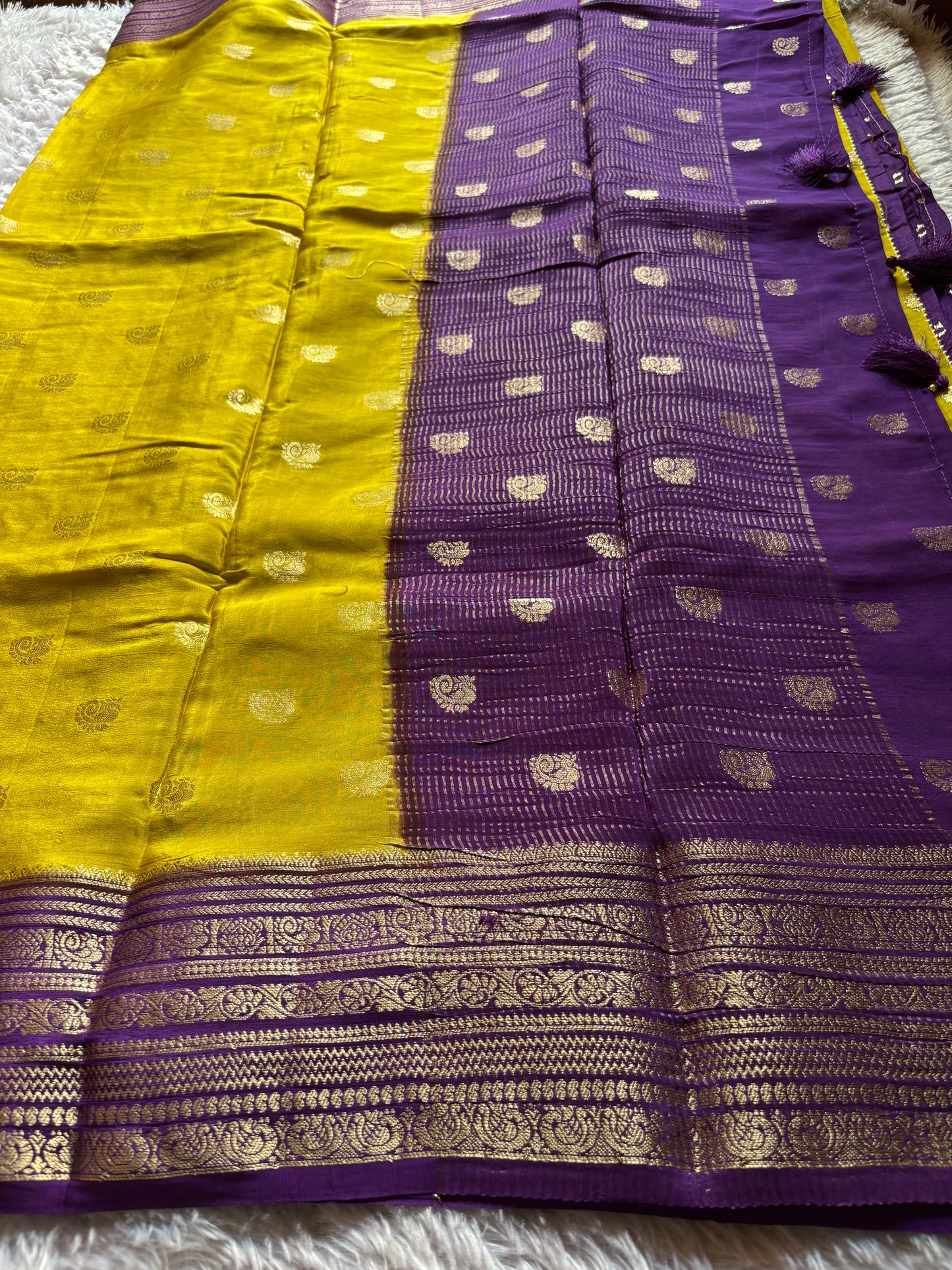SS126 (2D) : Olive-purple