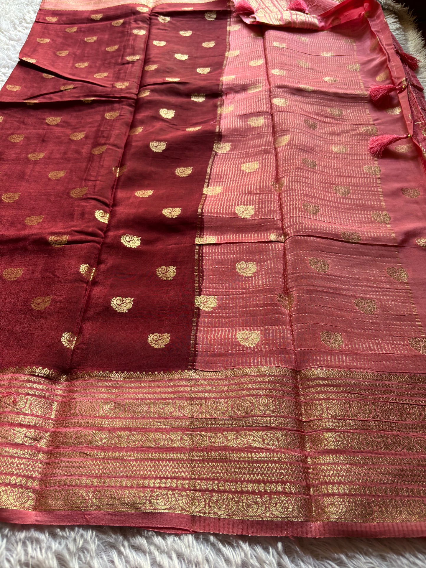 SS126 (2D) : Maroon-blush pink