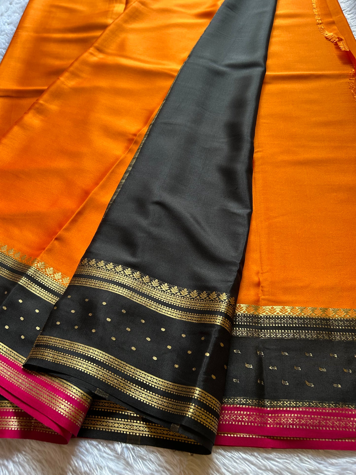 Drishti (3D) : Orange-black-pink