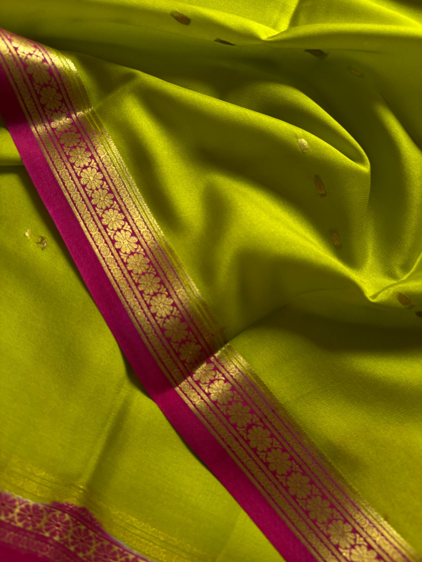 Bindu (2D) : Olive-pink