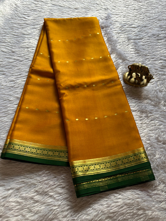 Bindu (2D) : Golden yellow-dark green