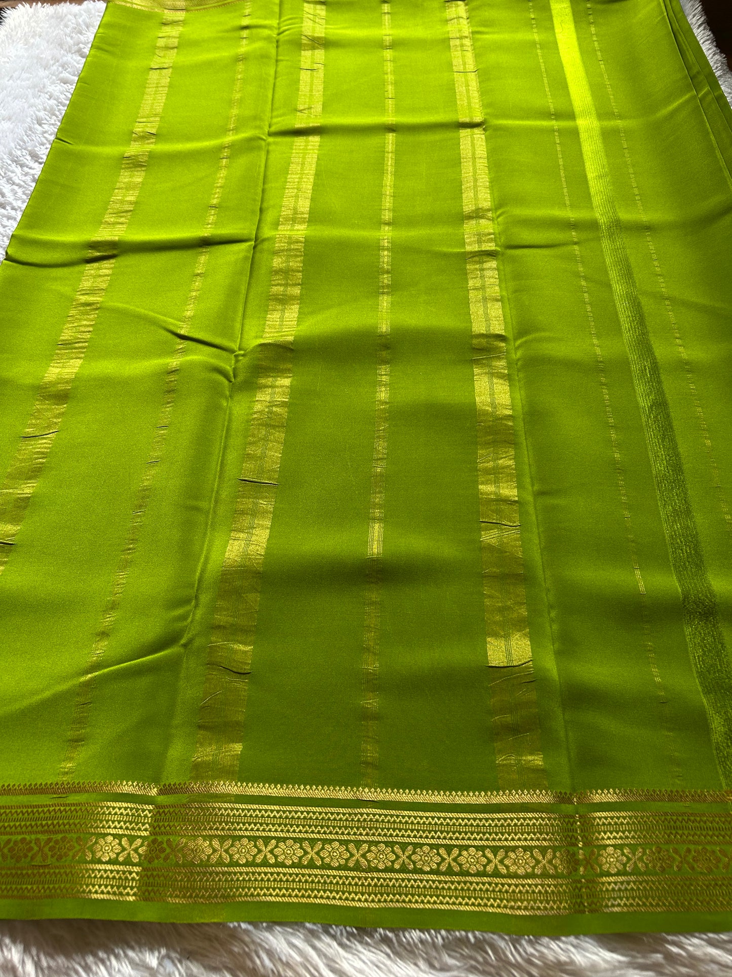 Kanthi : Solid Mehendi green