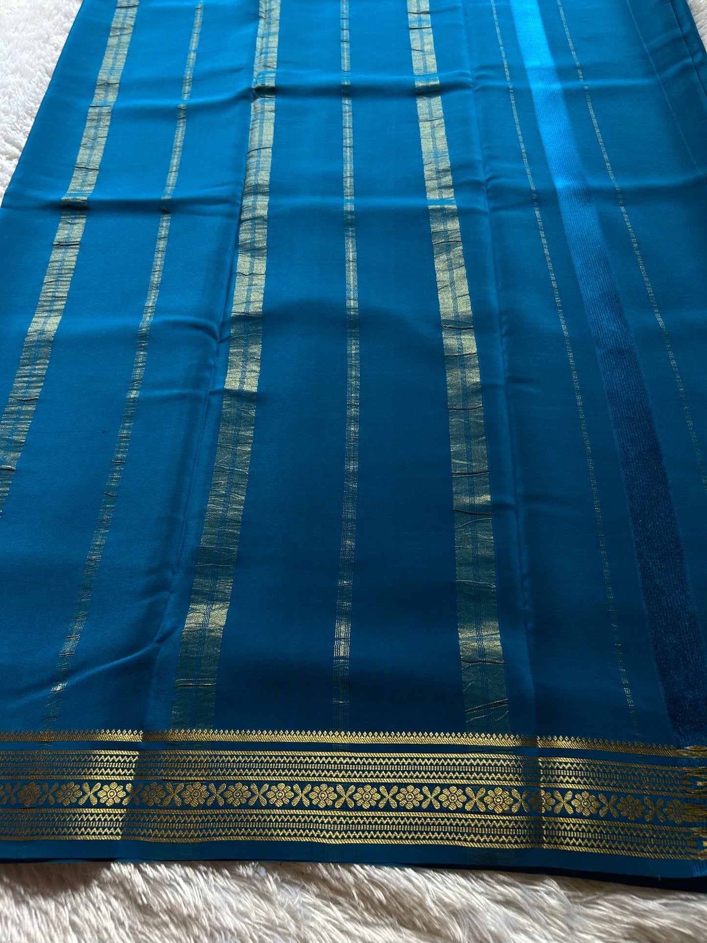 Kanthi : Solid Teal blue