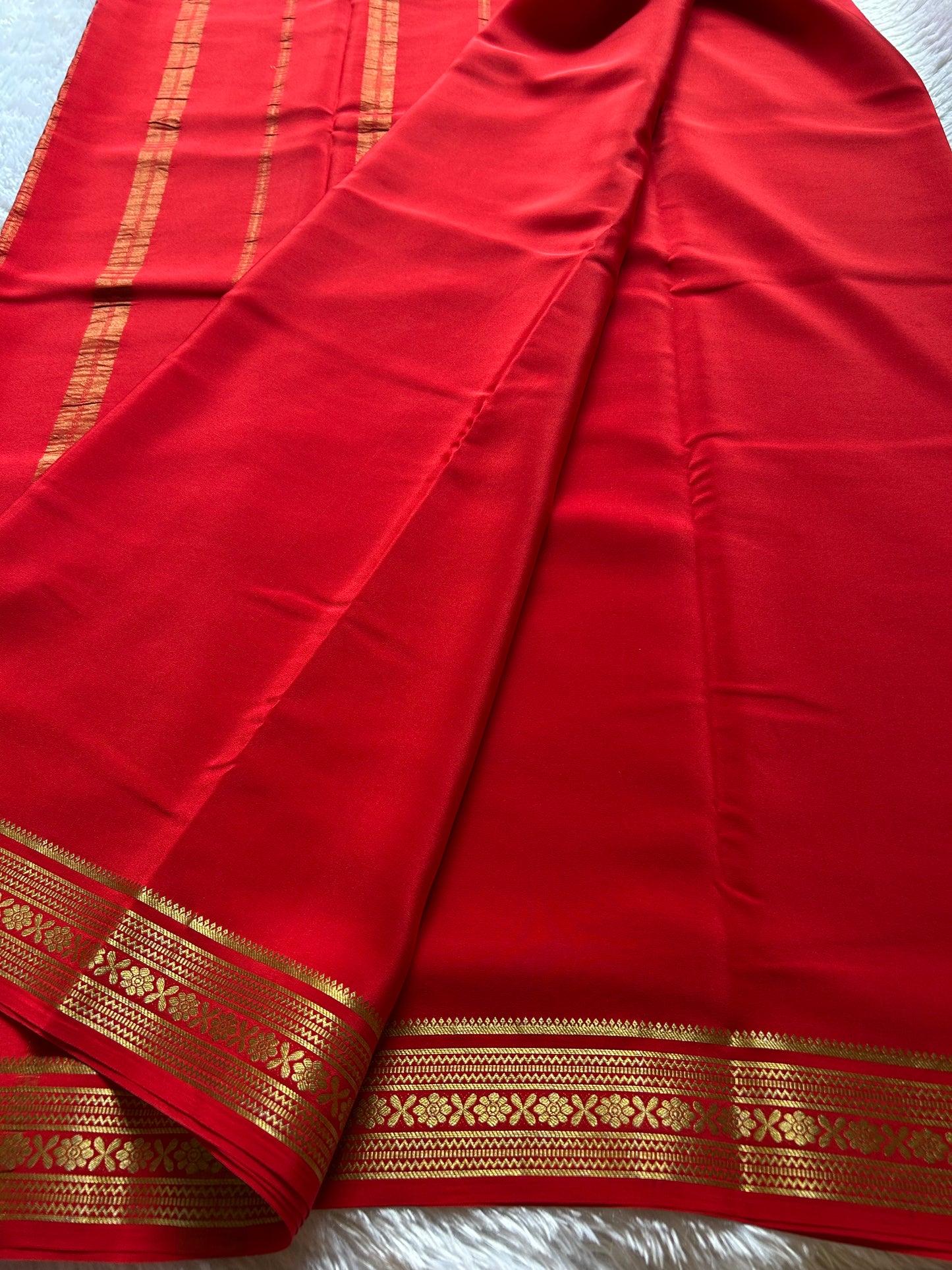 Kanthi : Solid Red