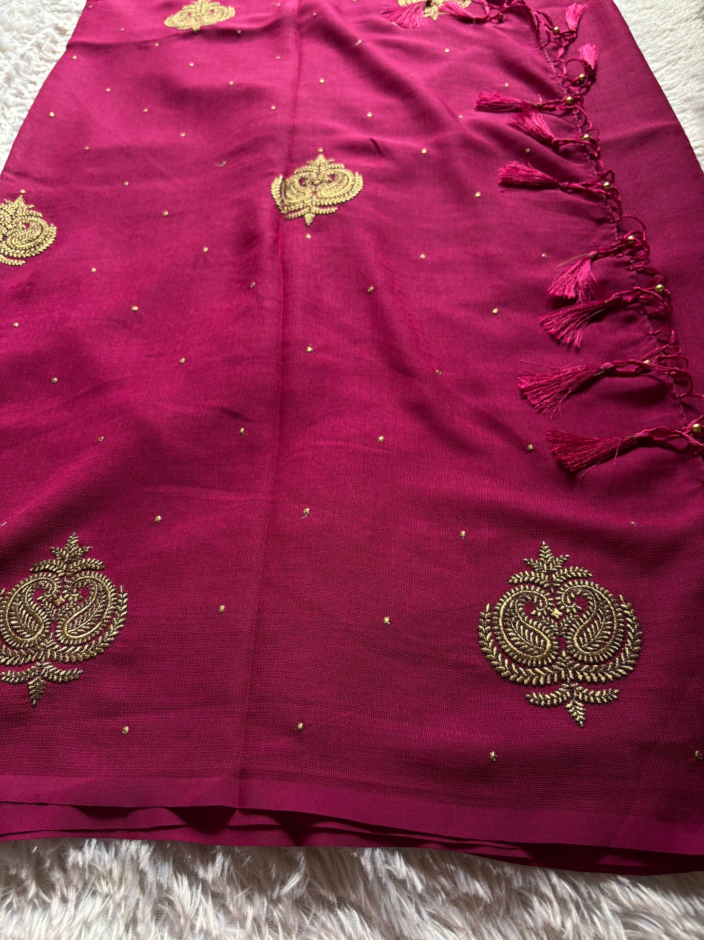 SS125 : Solid Dark pink