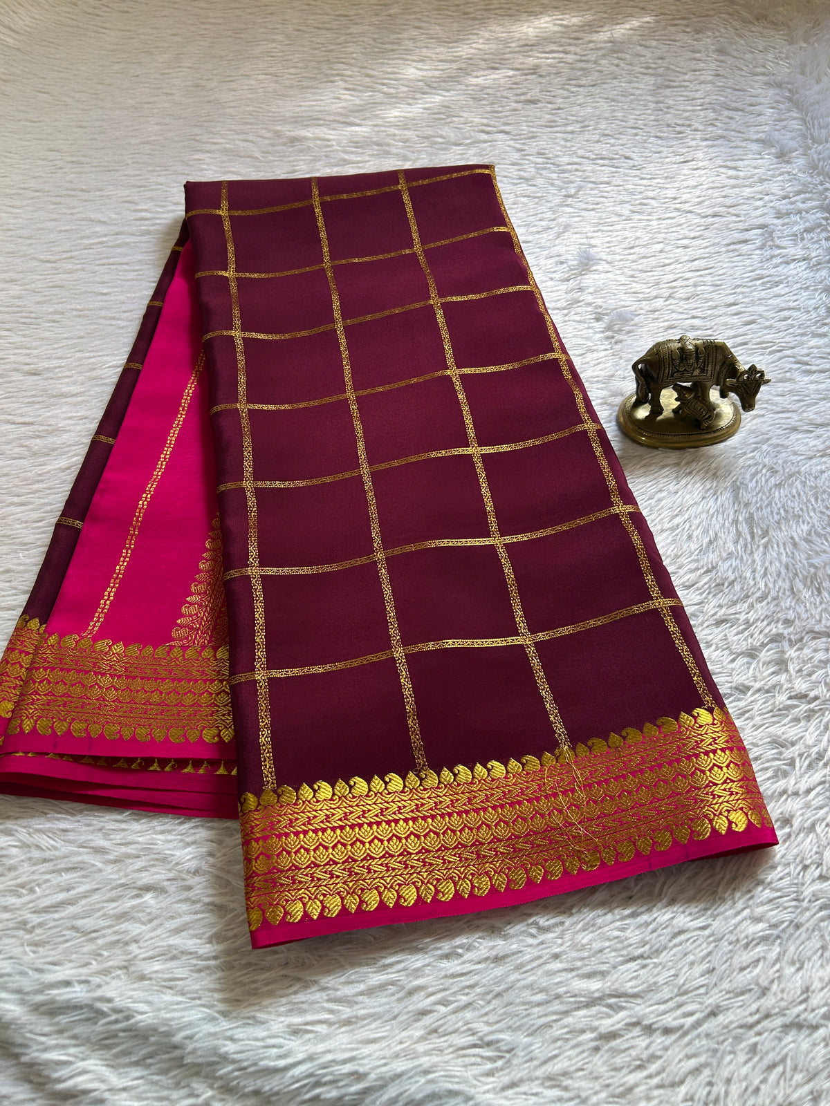 Vasanthi (2D) : Wine-hot pink