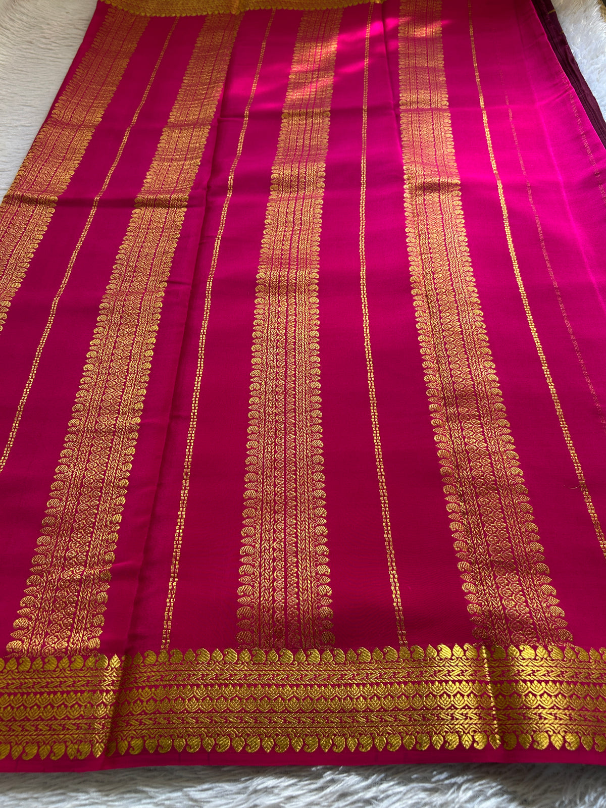 Vasanthi (2D) : Wine-hot pink