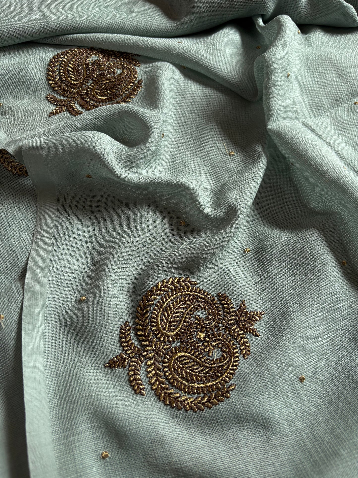 SS125 : Solid Pastel mint green