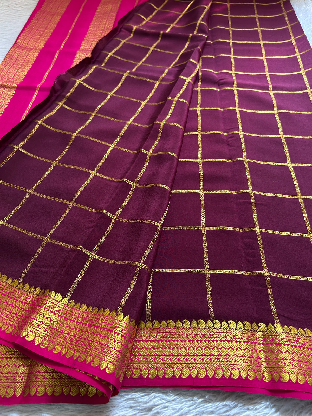 Vasanthi (2D) : Wine-hot pink