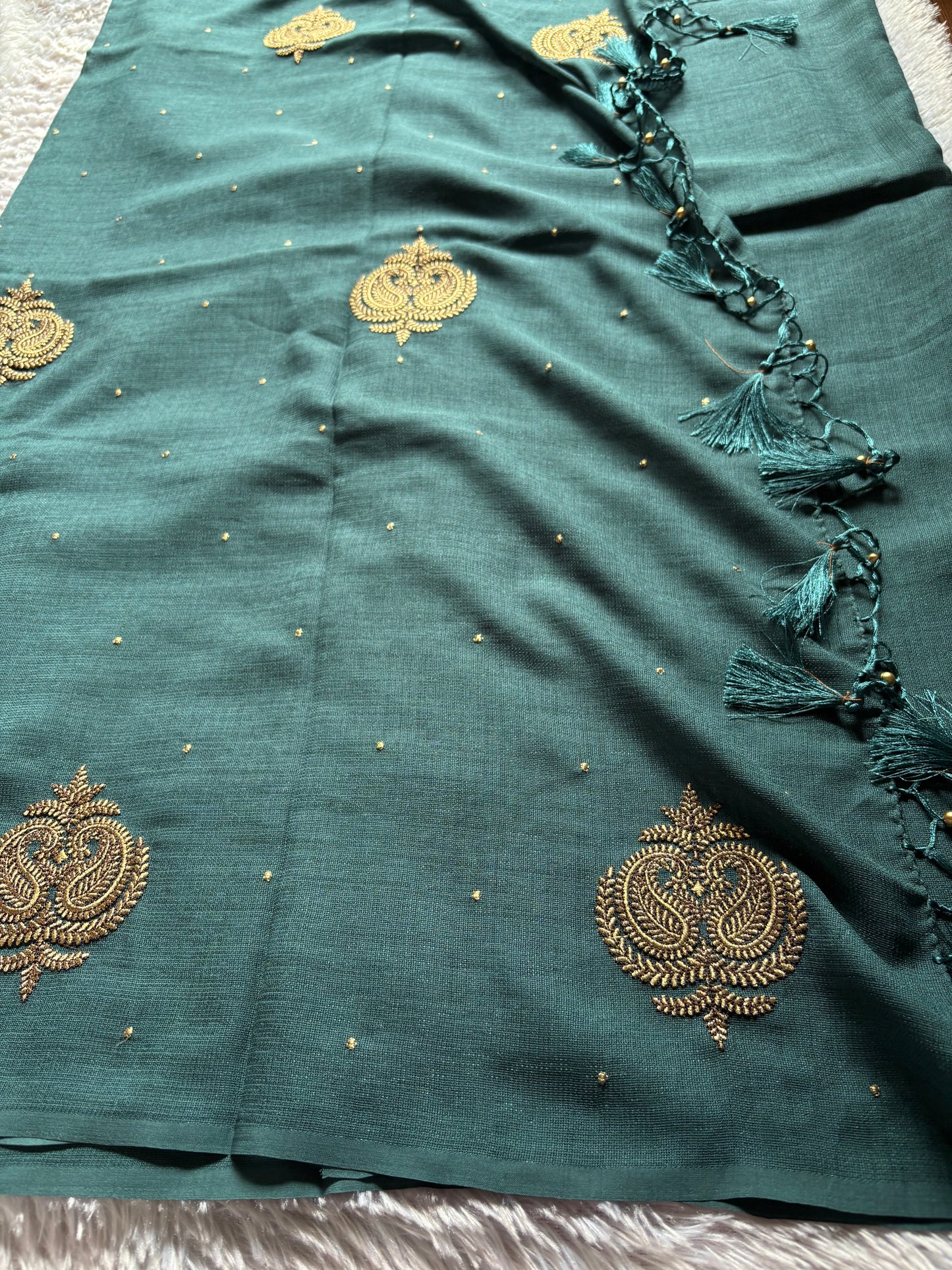 SS125 : Solid Teal green