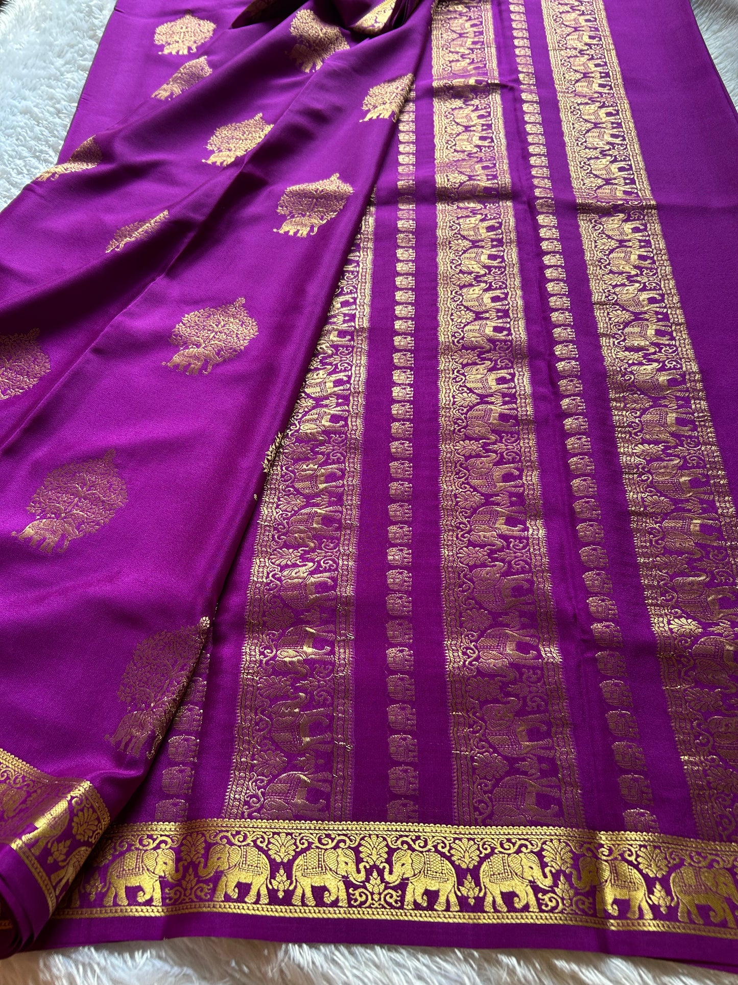 Ambari : Solid Purple