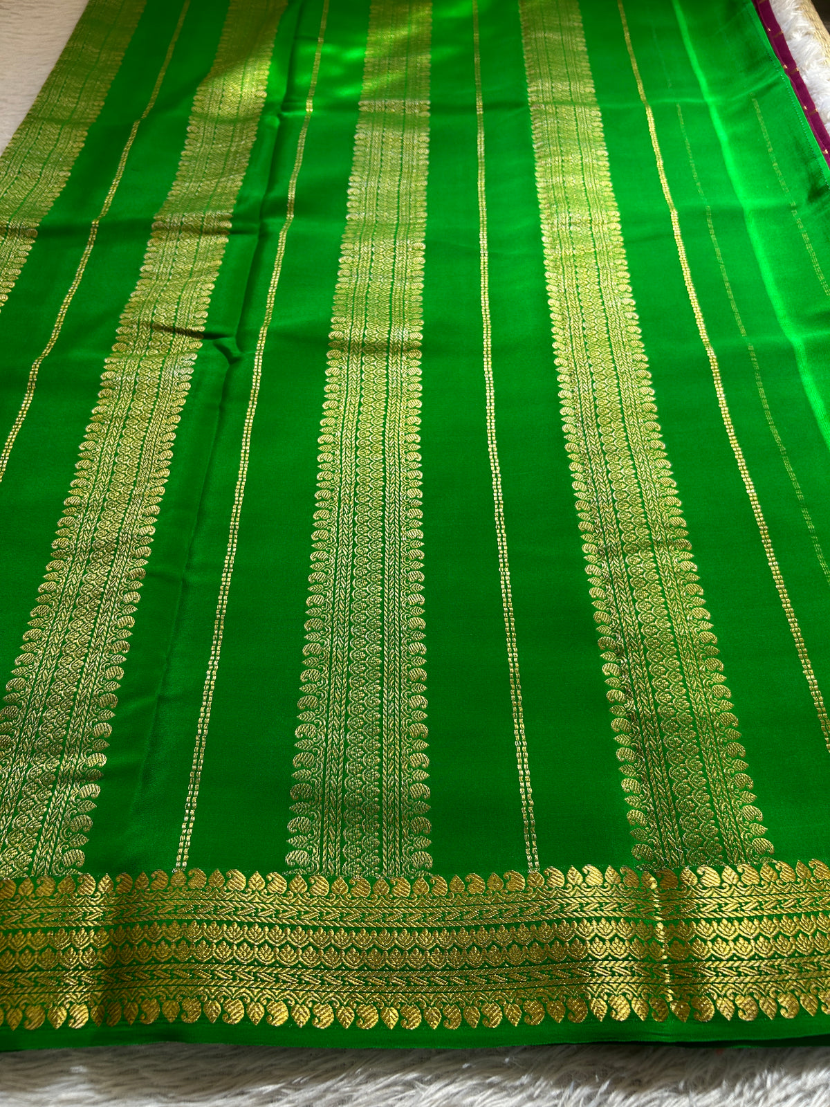 Vasanthi (2D) : Deep magenta-leaf green