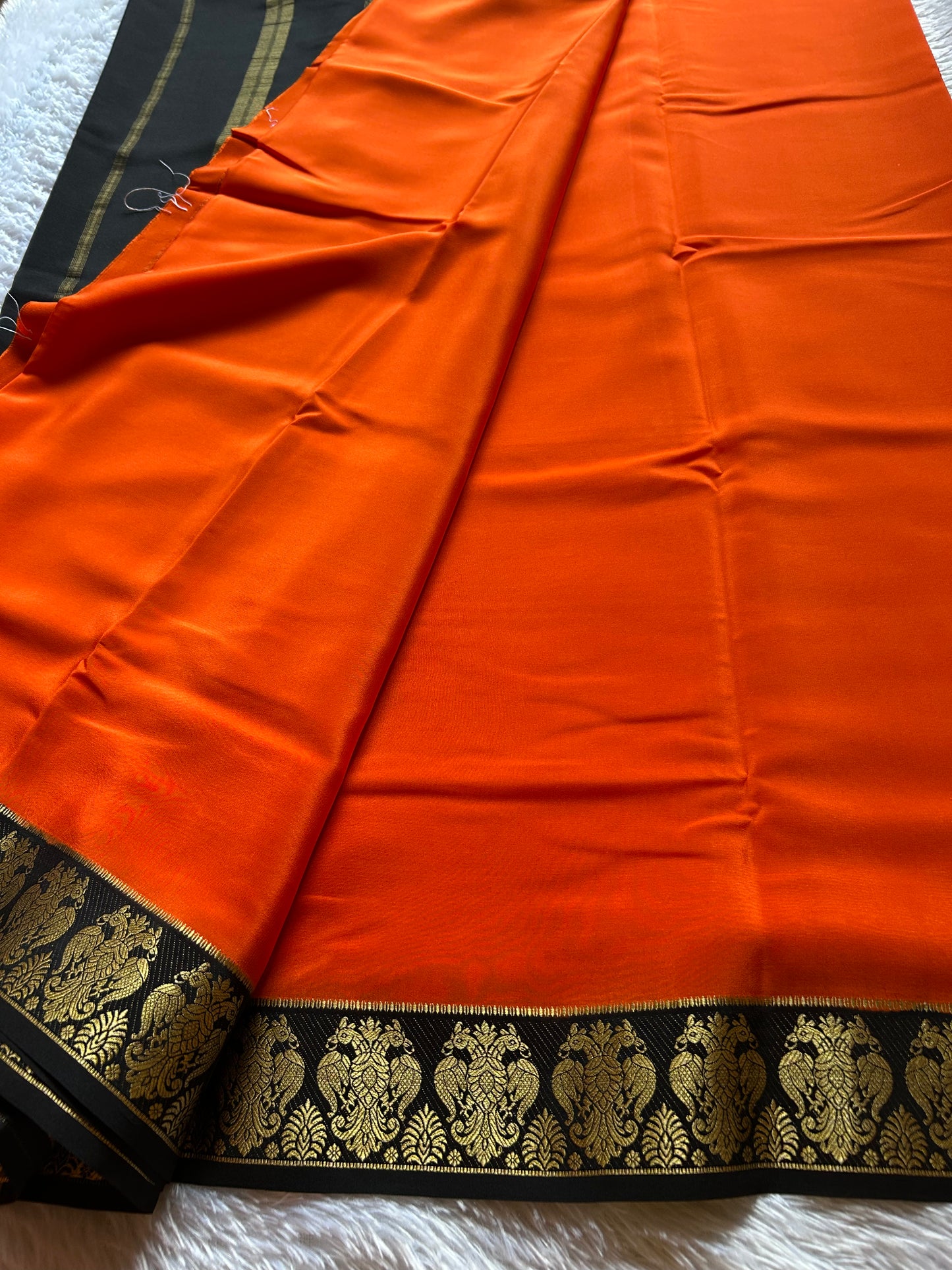 Veera (2D) : Orange-black