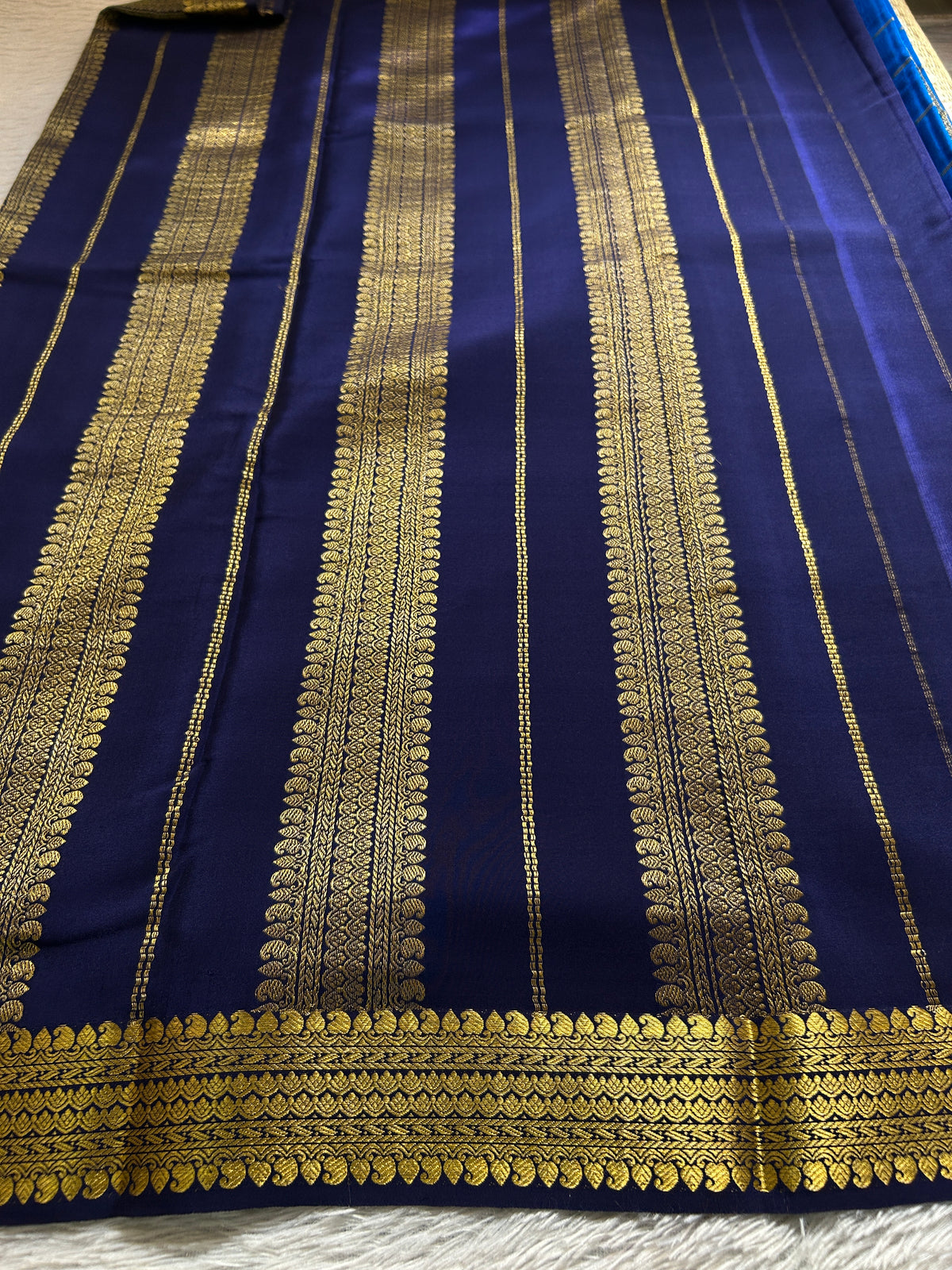 Vasanthi (2D) : Royal blue-navy blue