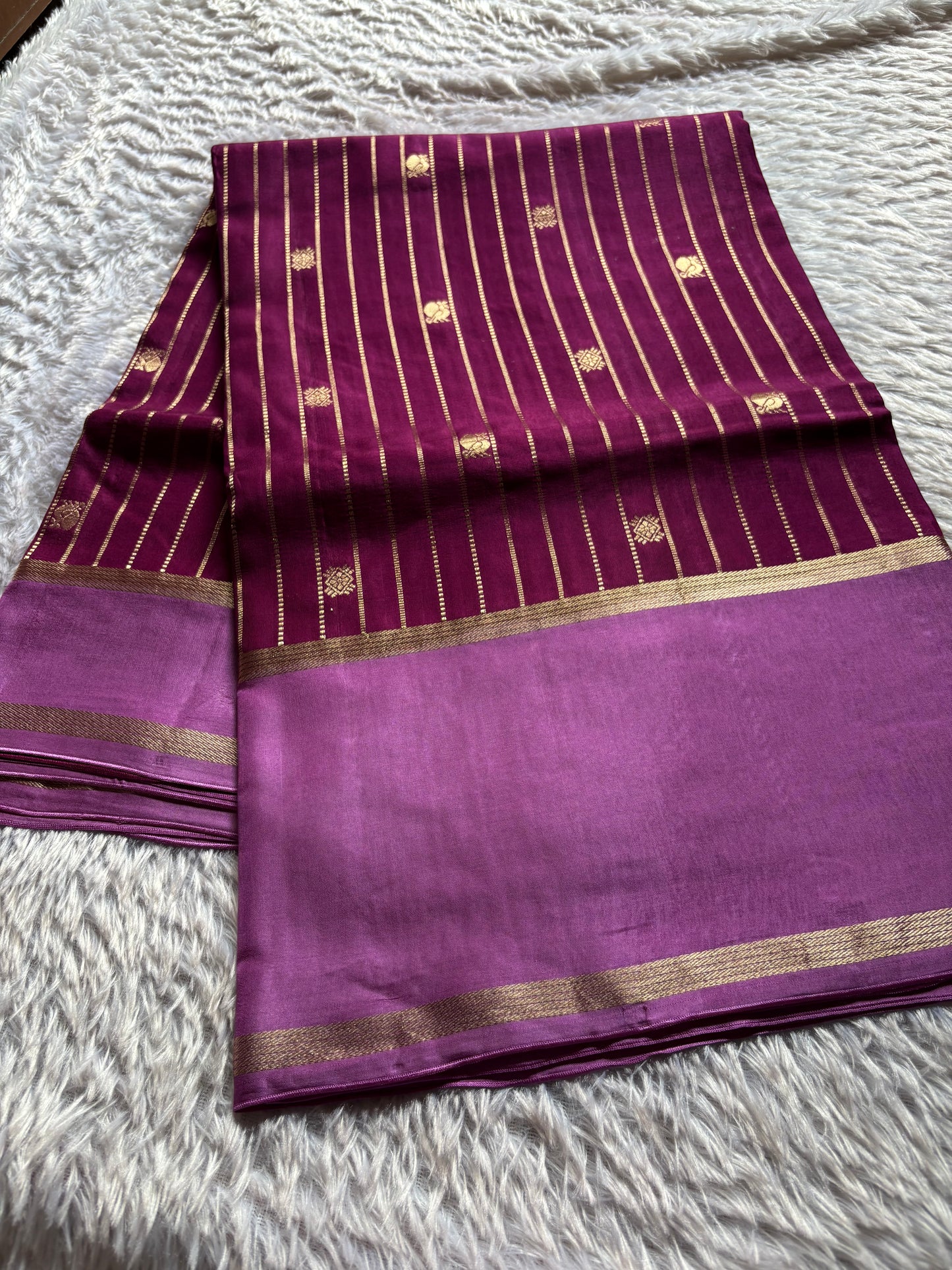 SS129 (2D) : Wine-lavender