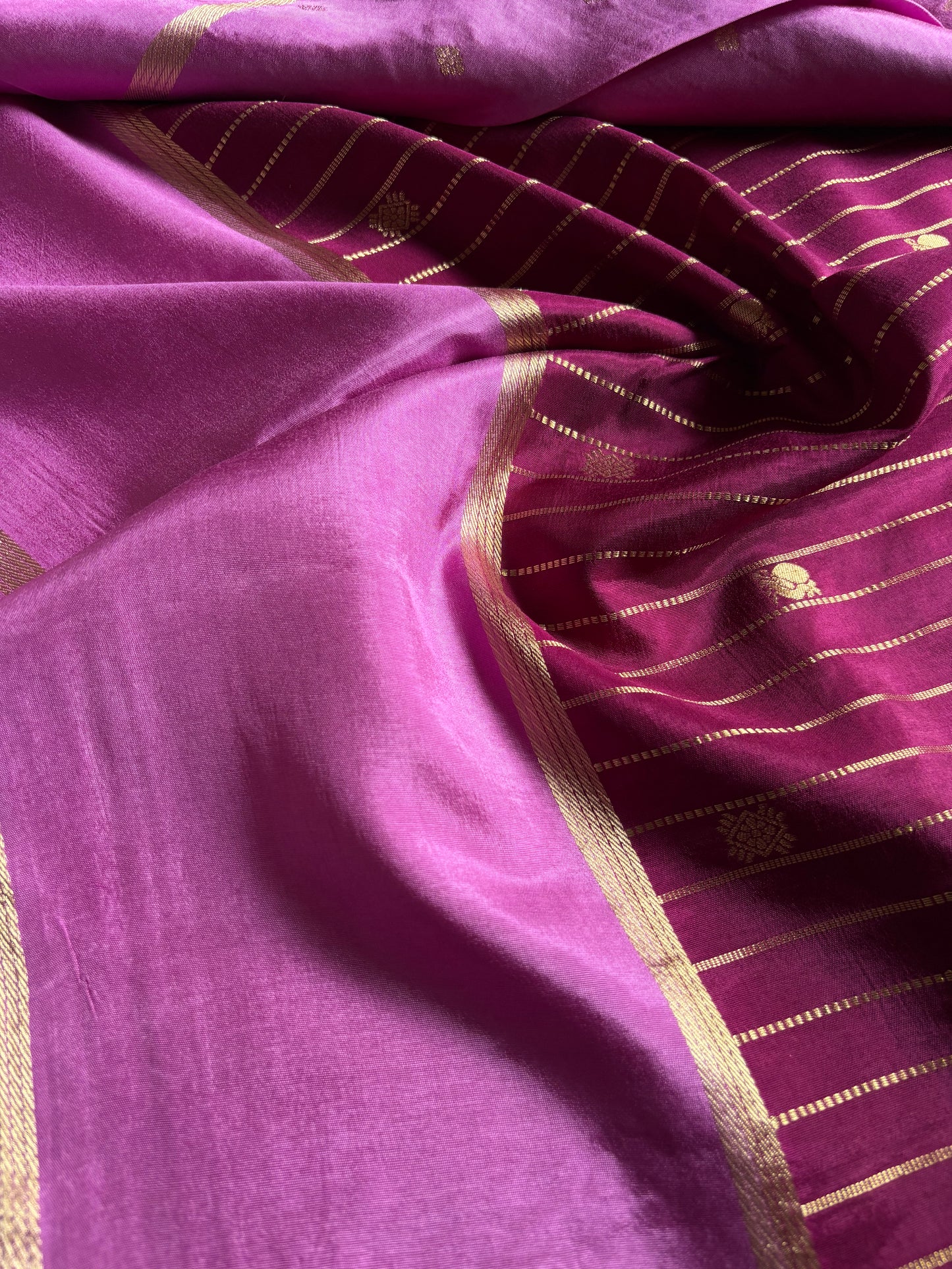 SS129 (2D) : Wine-lavender