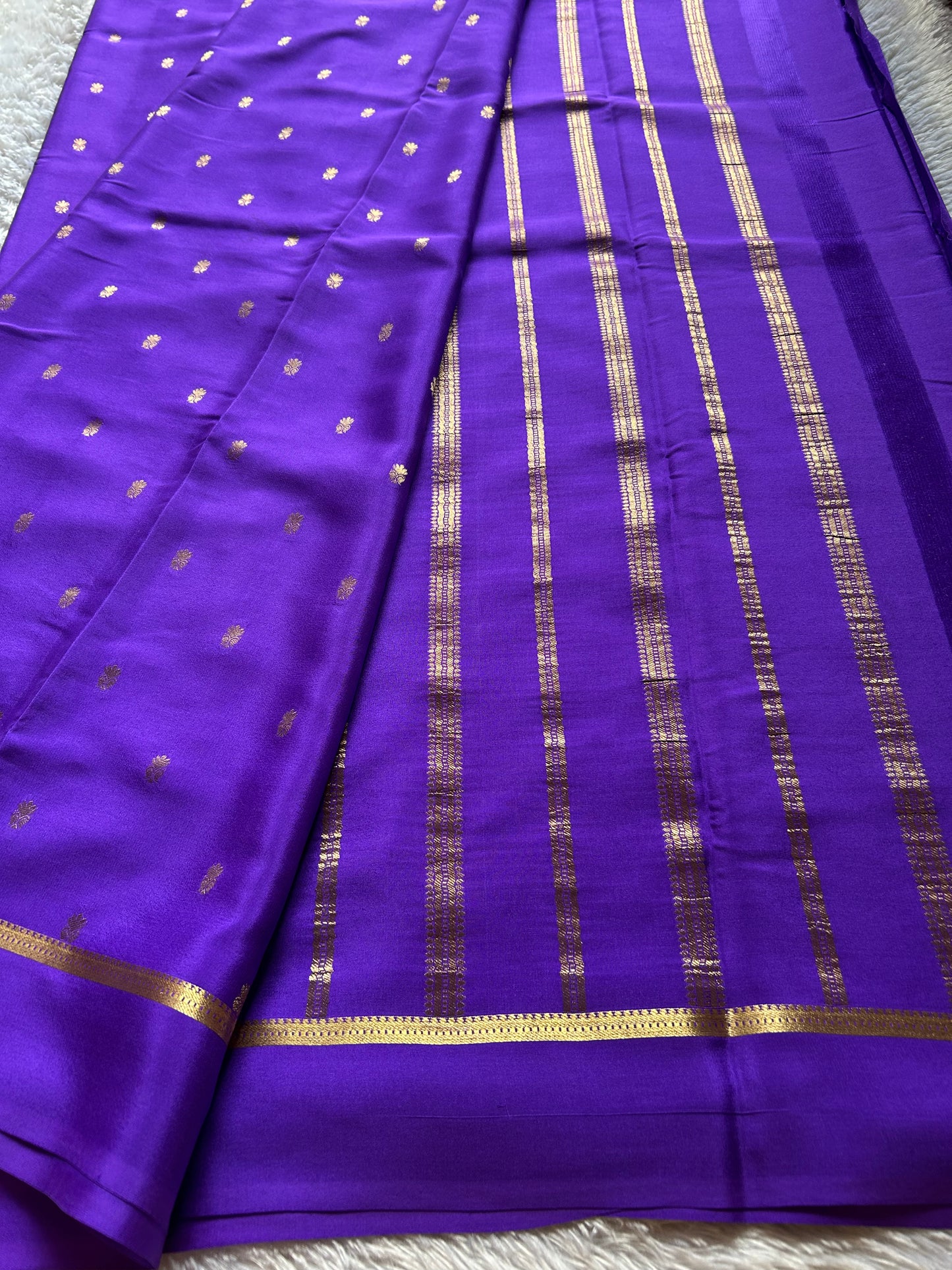 Sahana : Solid Dark Lavendar
