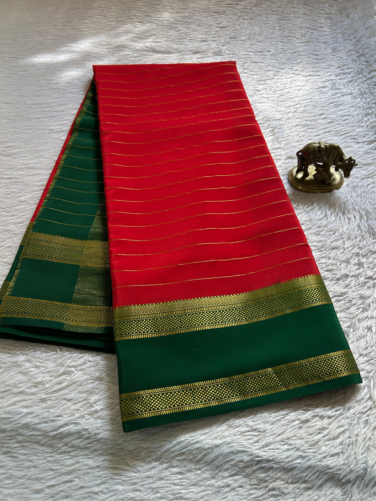Kaveri (2D) : Red-bottle green