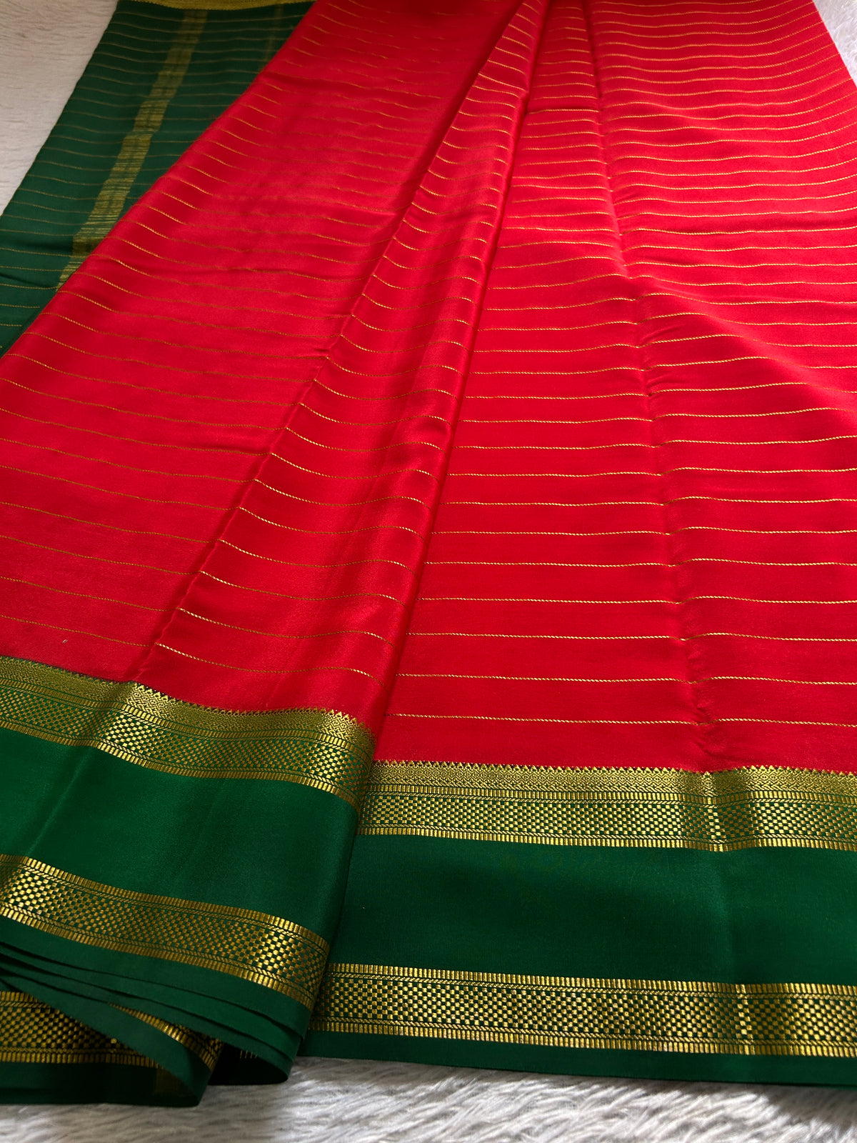 Kaveri (2D) : Red-bottle green