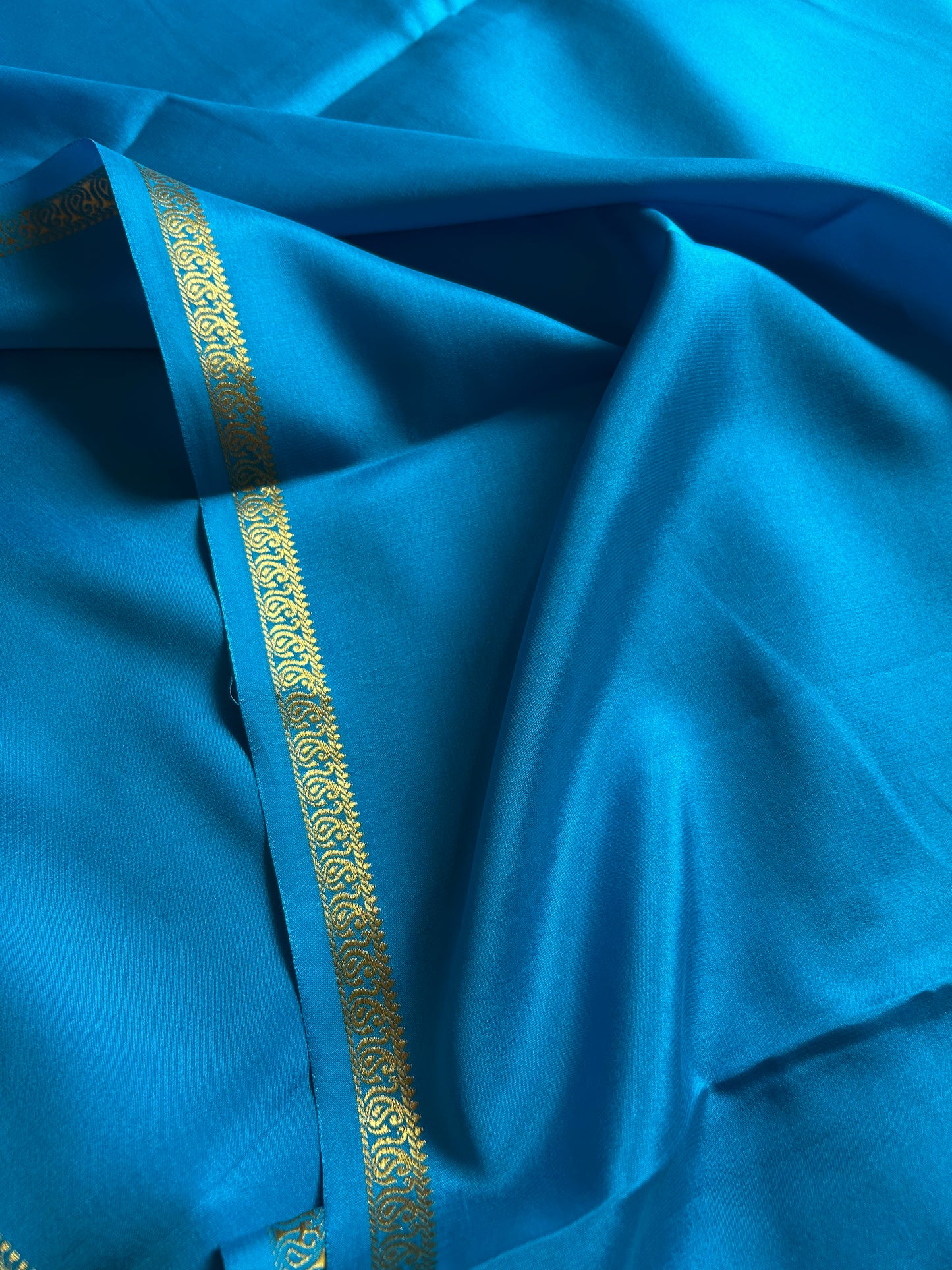 Deepa : Solid Ananda blue