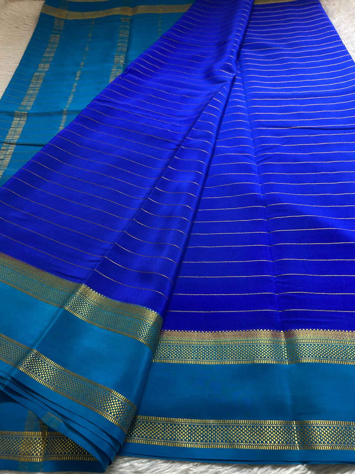 Kaveri (2D) : Royal blue-ananda blue