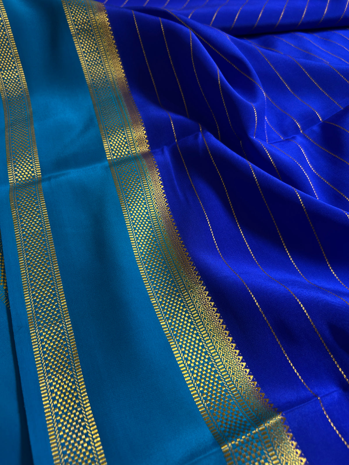 Kaveri (2D) : Royal blue-ananda blue