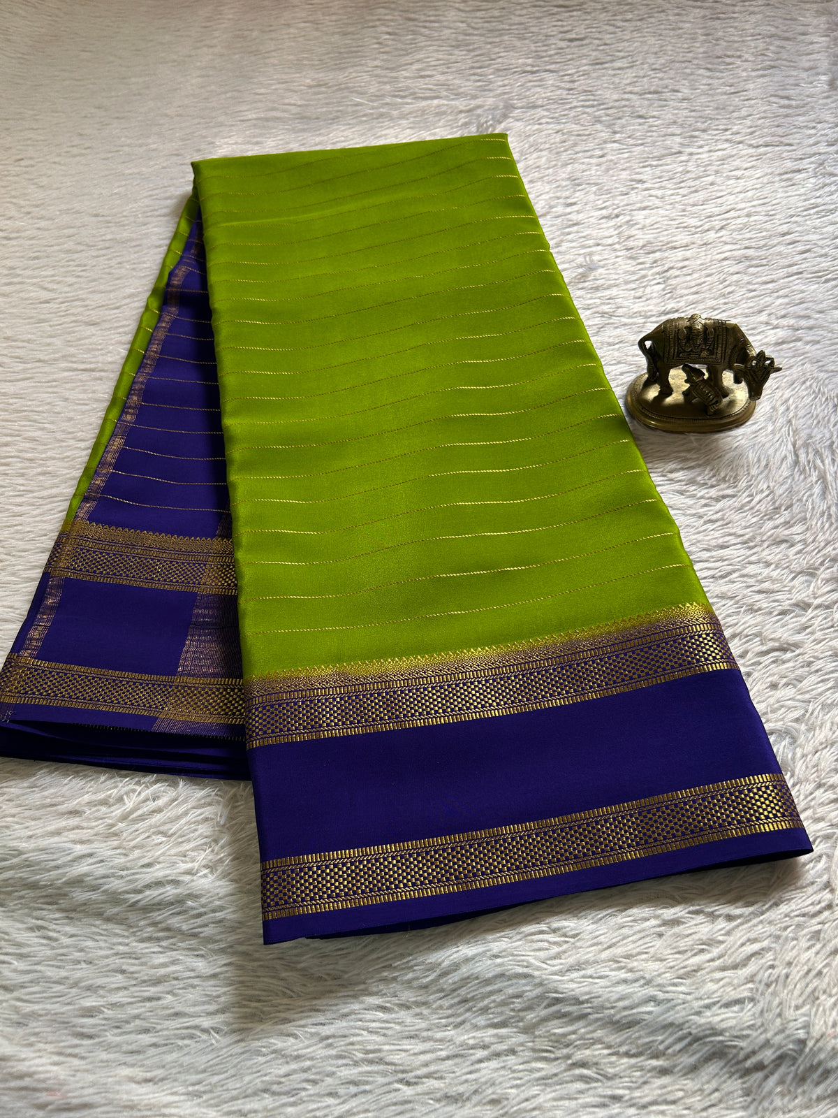 Kaveri (2D) : Mehendi green-dark blue