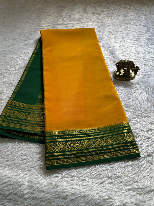 Kanaka (2D) : Golden yellow-bottle green