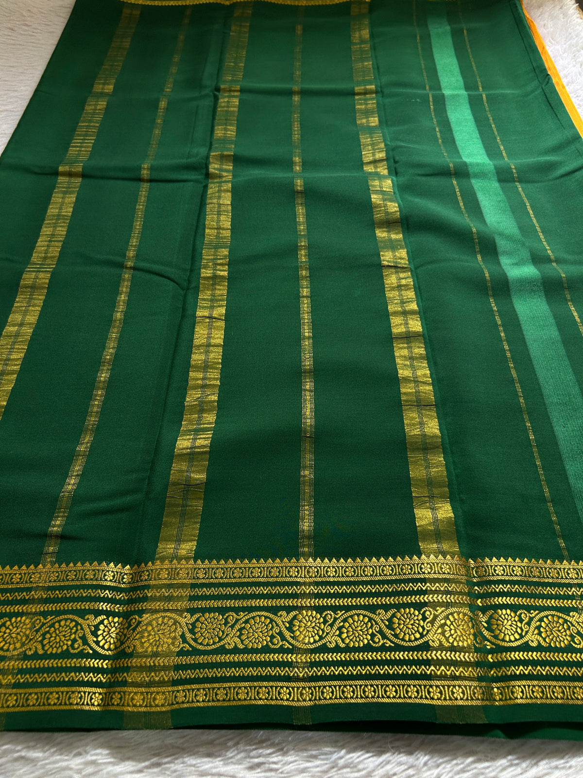 Kanaka (2D) : Golden yellow-bottle green