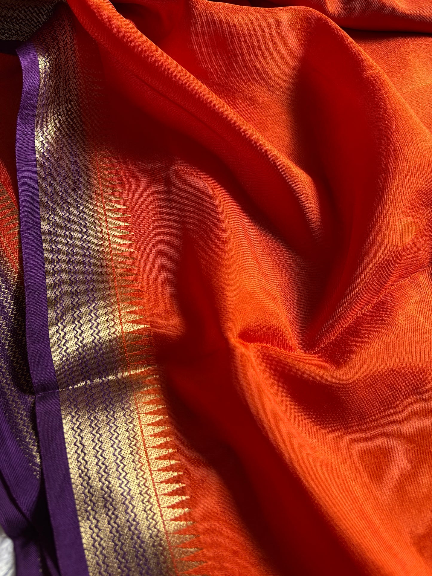 SS135 (2D) : Orange-purple