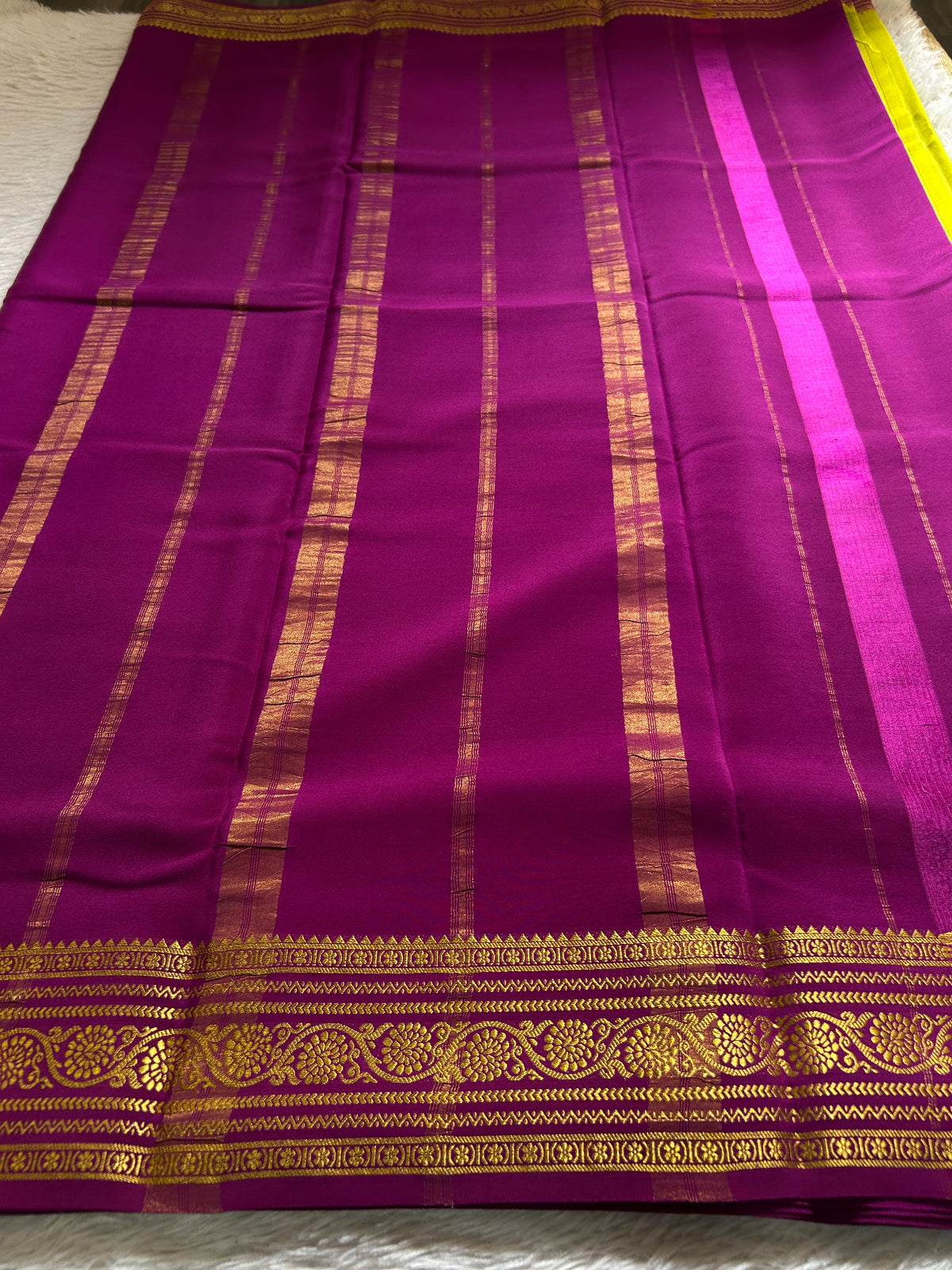Kanaka (2D) : Olive-magenta