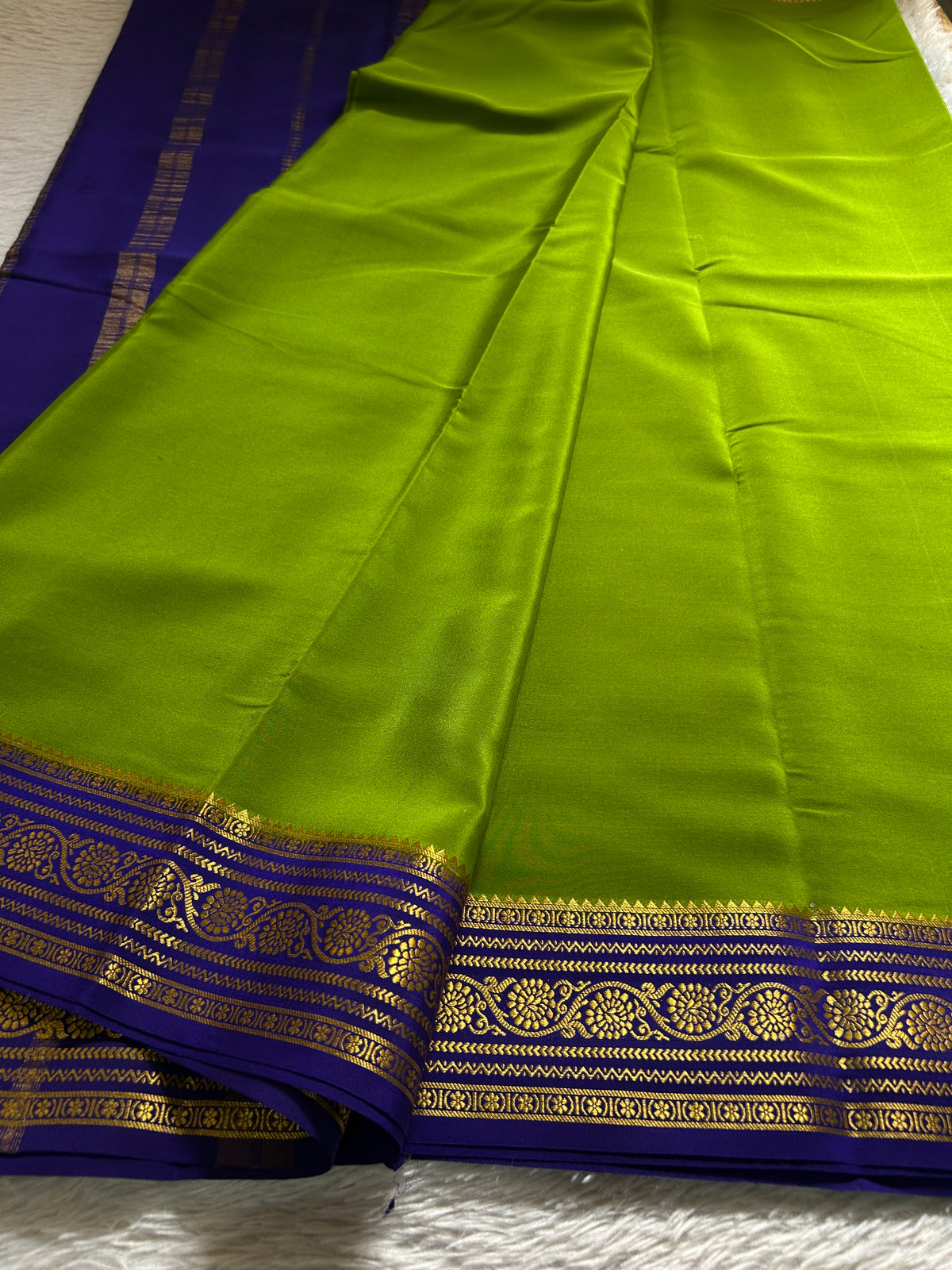 Kanaka (2D) : Mehendi green-dark blue