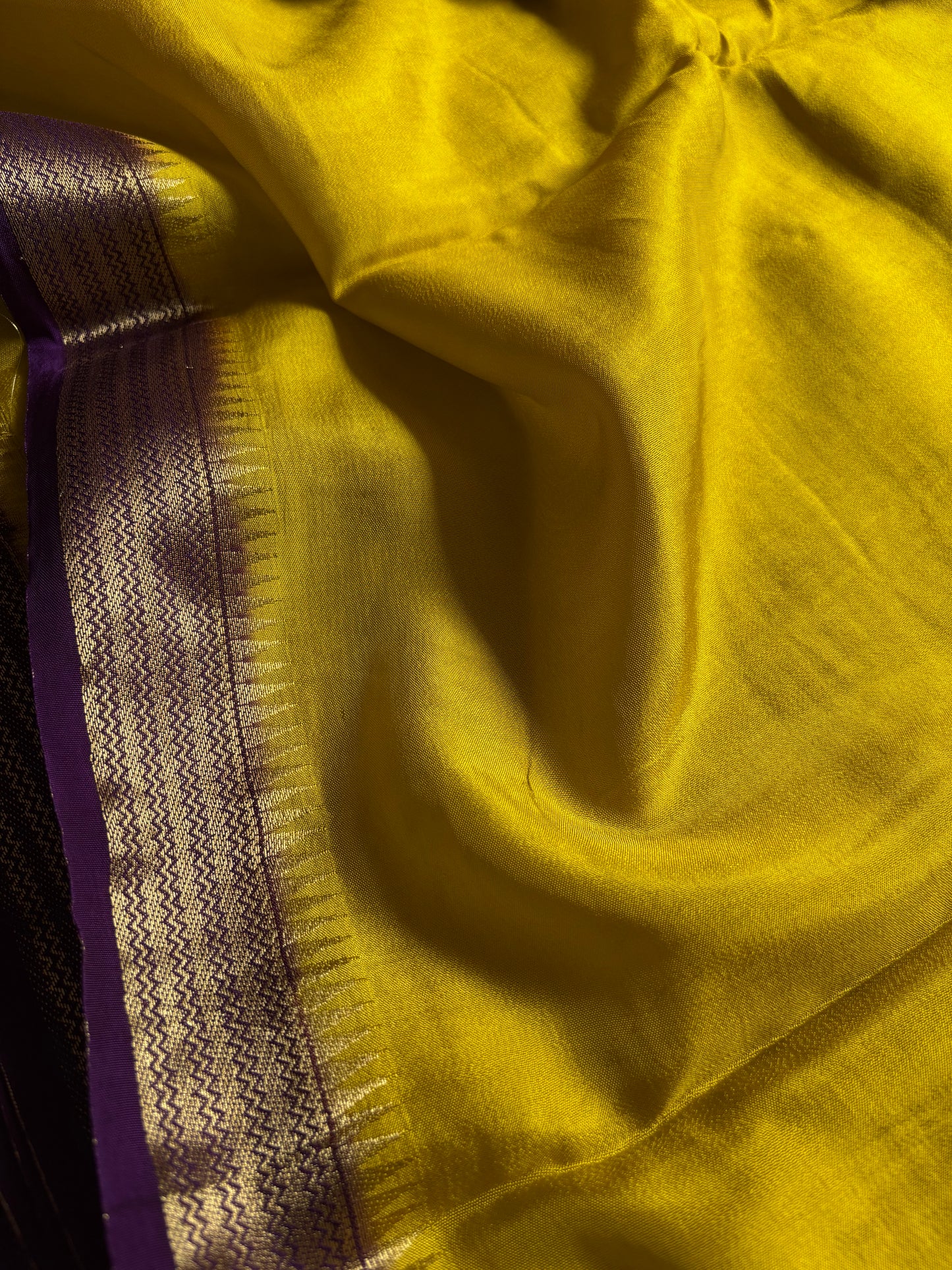 SS135 (2D) : Olive-purple