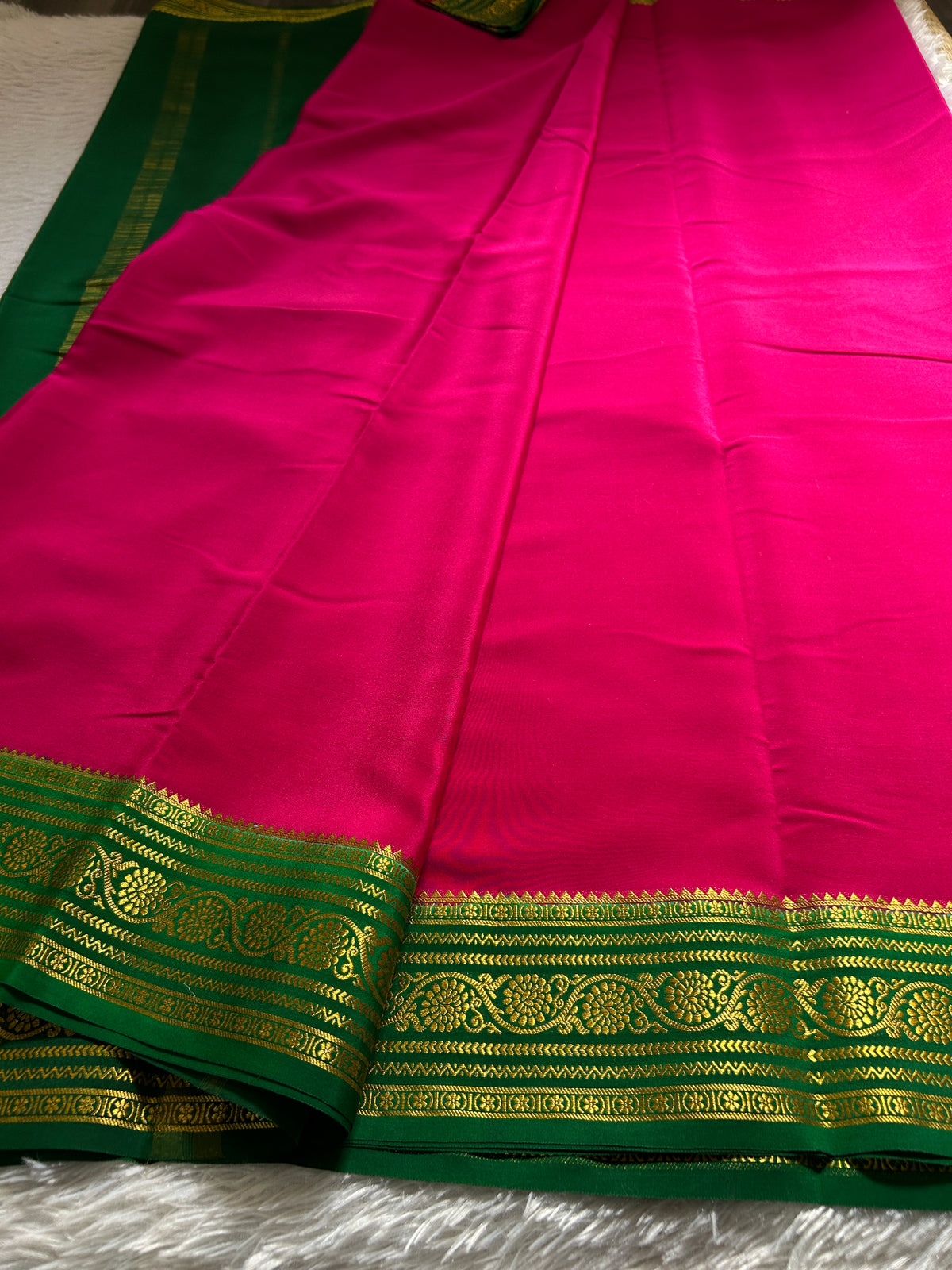 Kanaka (2D) : Rani pink-bottle green