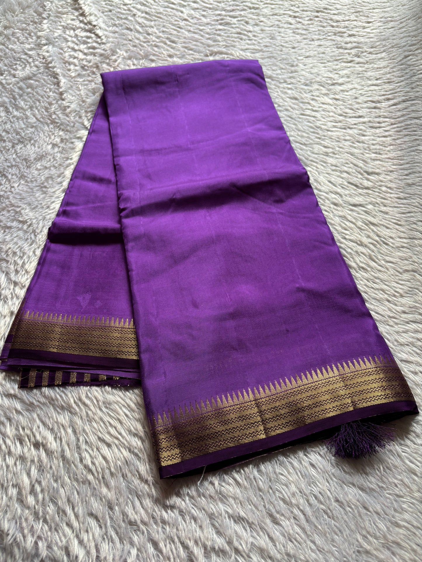 SS135 (2D) : Dark lavender-dark violet