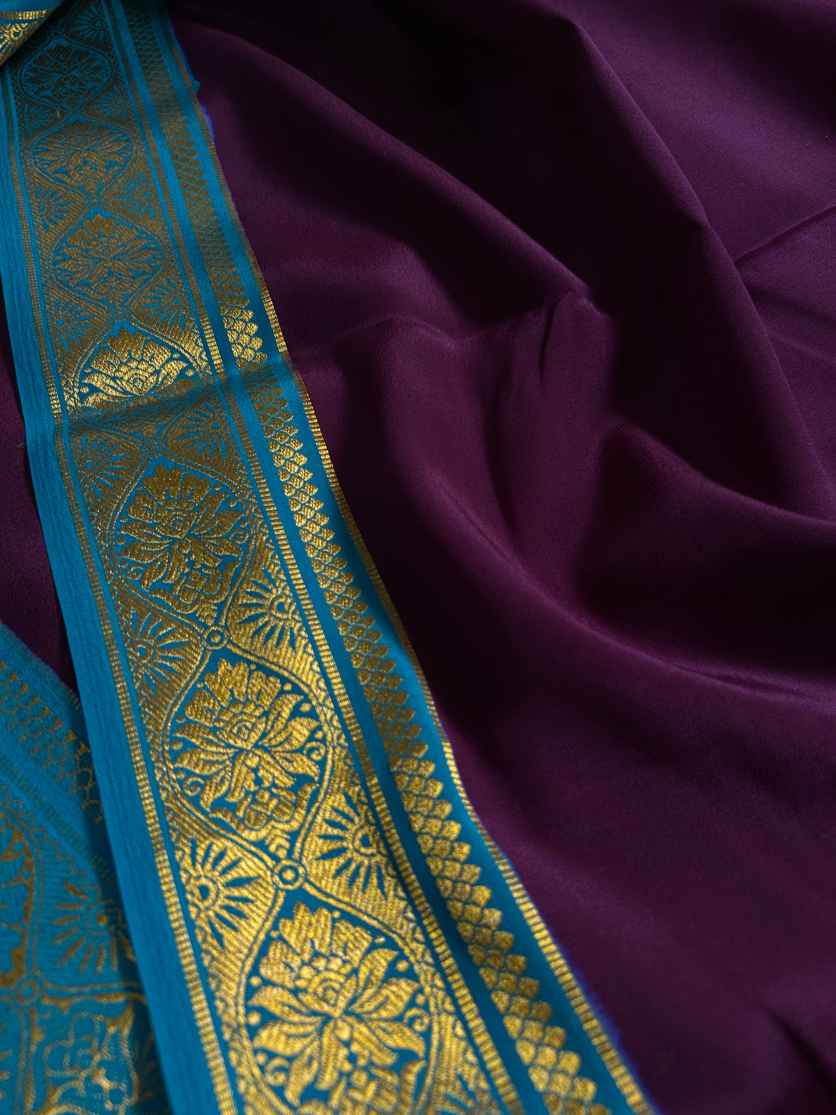 Sukanya (2D) : Plum-ananda blue
